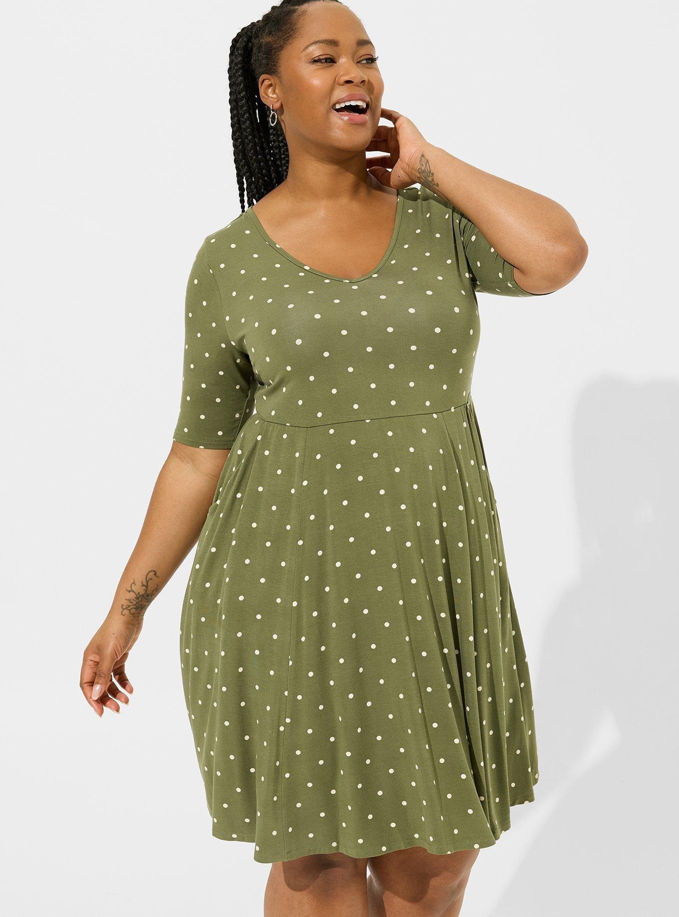 Plus size skater dress with sleeves hotsell