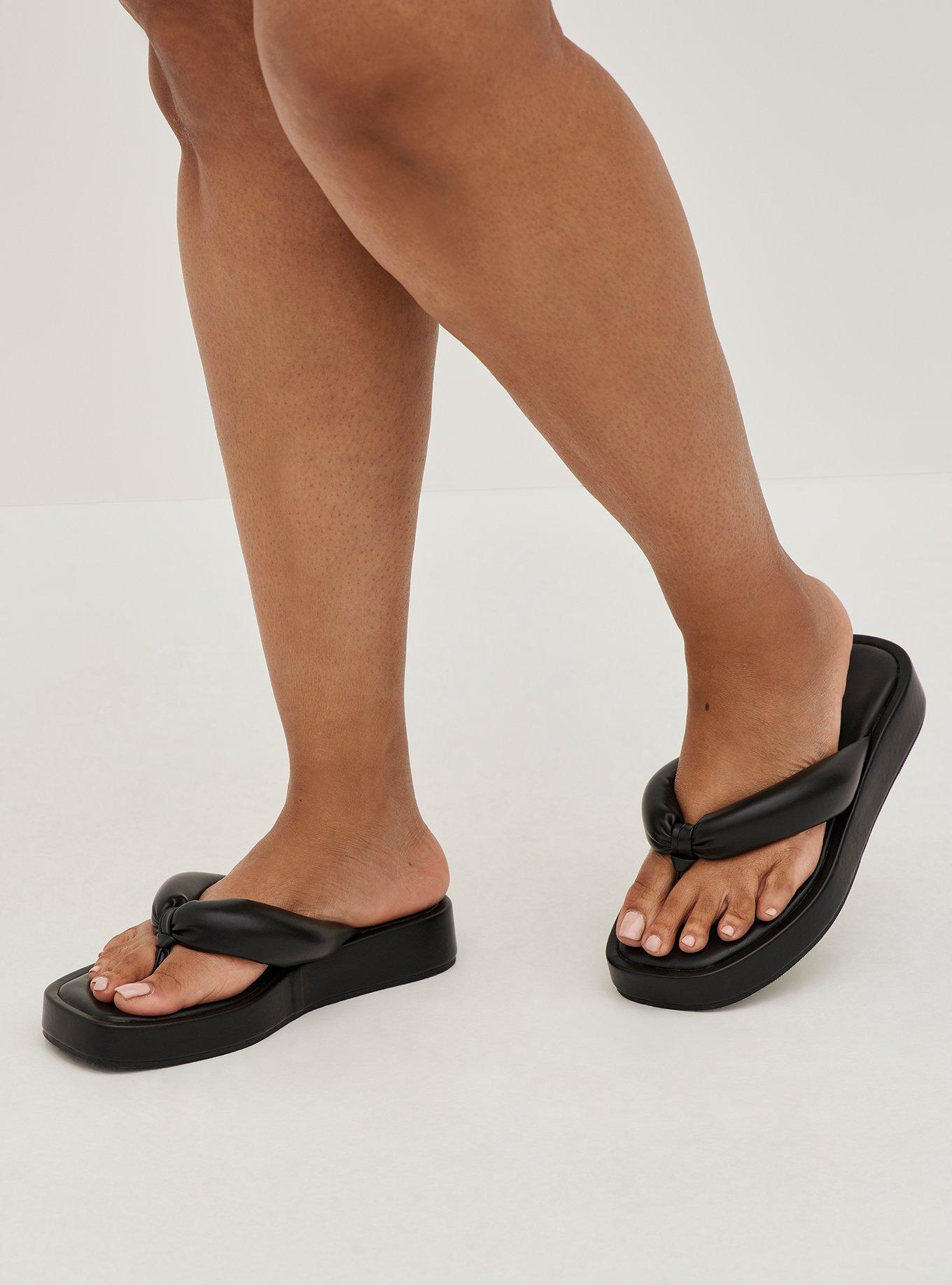 Torrid best sale flip flops