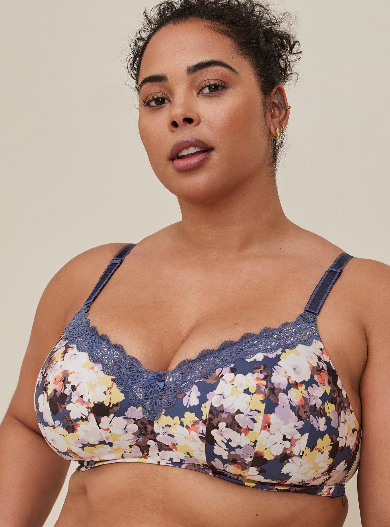 Plus Size - Wire-Free Lightly Lined Crochet Trim 360° Back Smoothing™ Bra -  Torrid