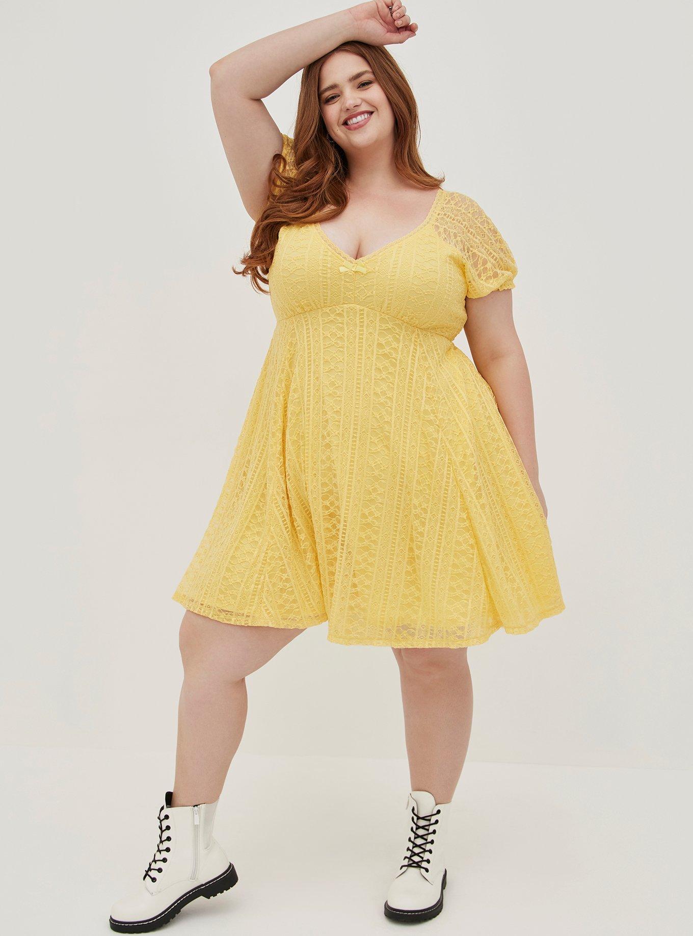 Plus Size - Betsey Johnson Sweetheart Fit & Flare Dress - Lace