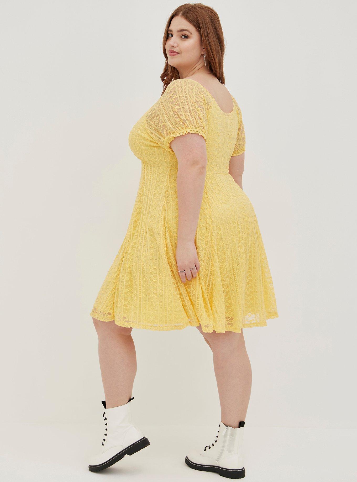 Betsey johnson 2025 yellow dress