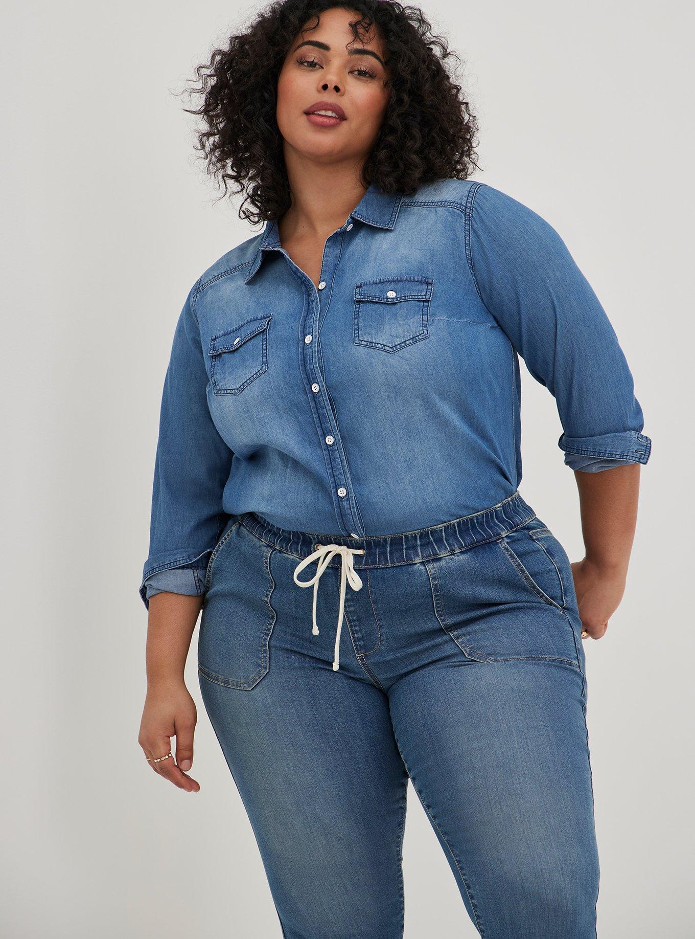 Crop Pull-On Boyfriend Super Soft Mid-Rise Jean, MARITIME, alternate