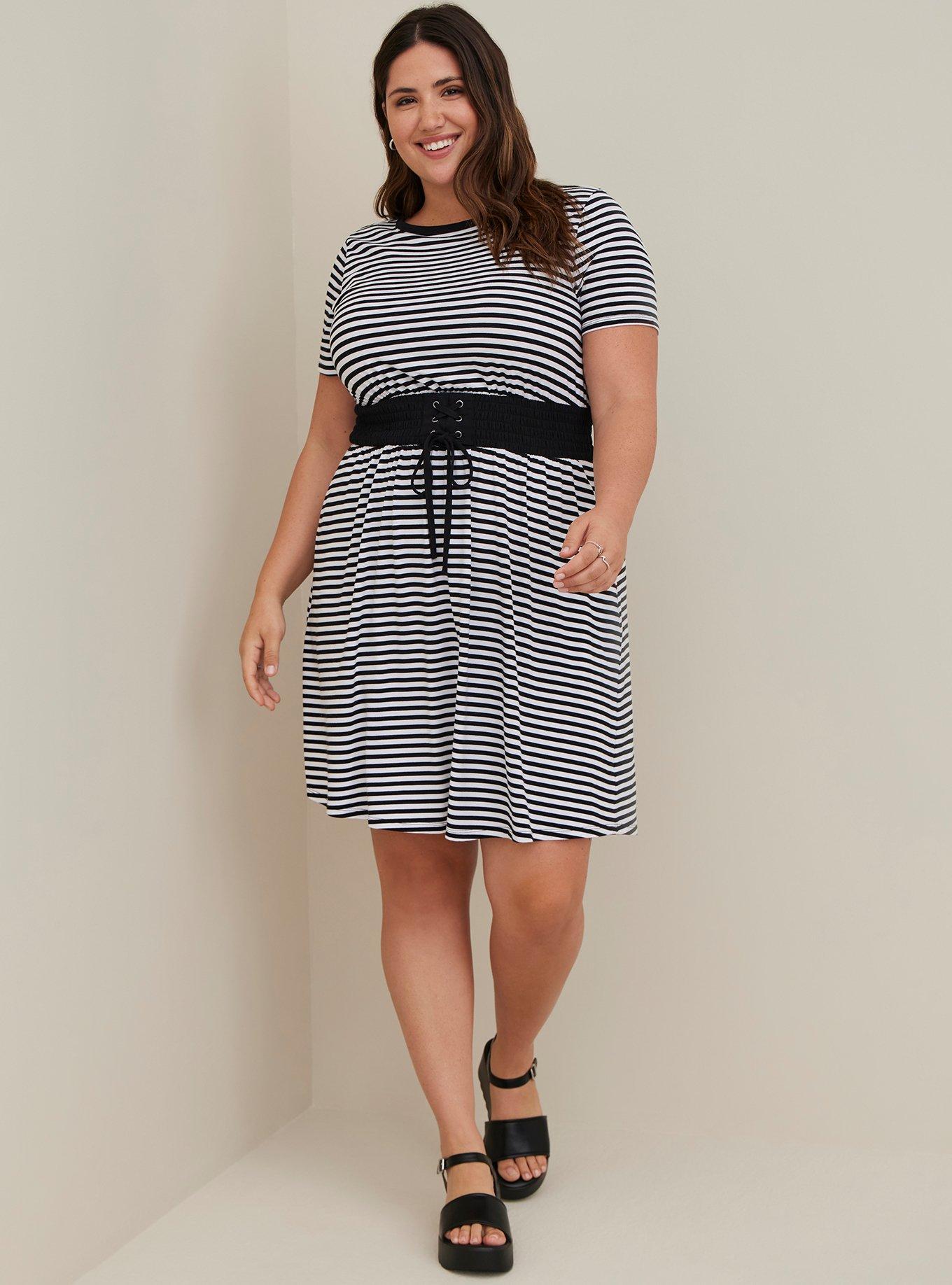 Plus Size - Smocked Waist T-Shirt Dress - Jersey Stripe Black & White -  Torrid