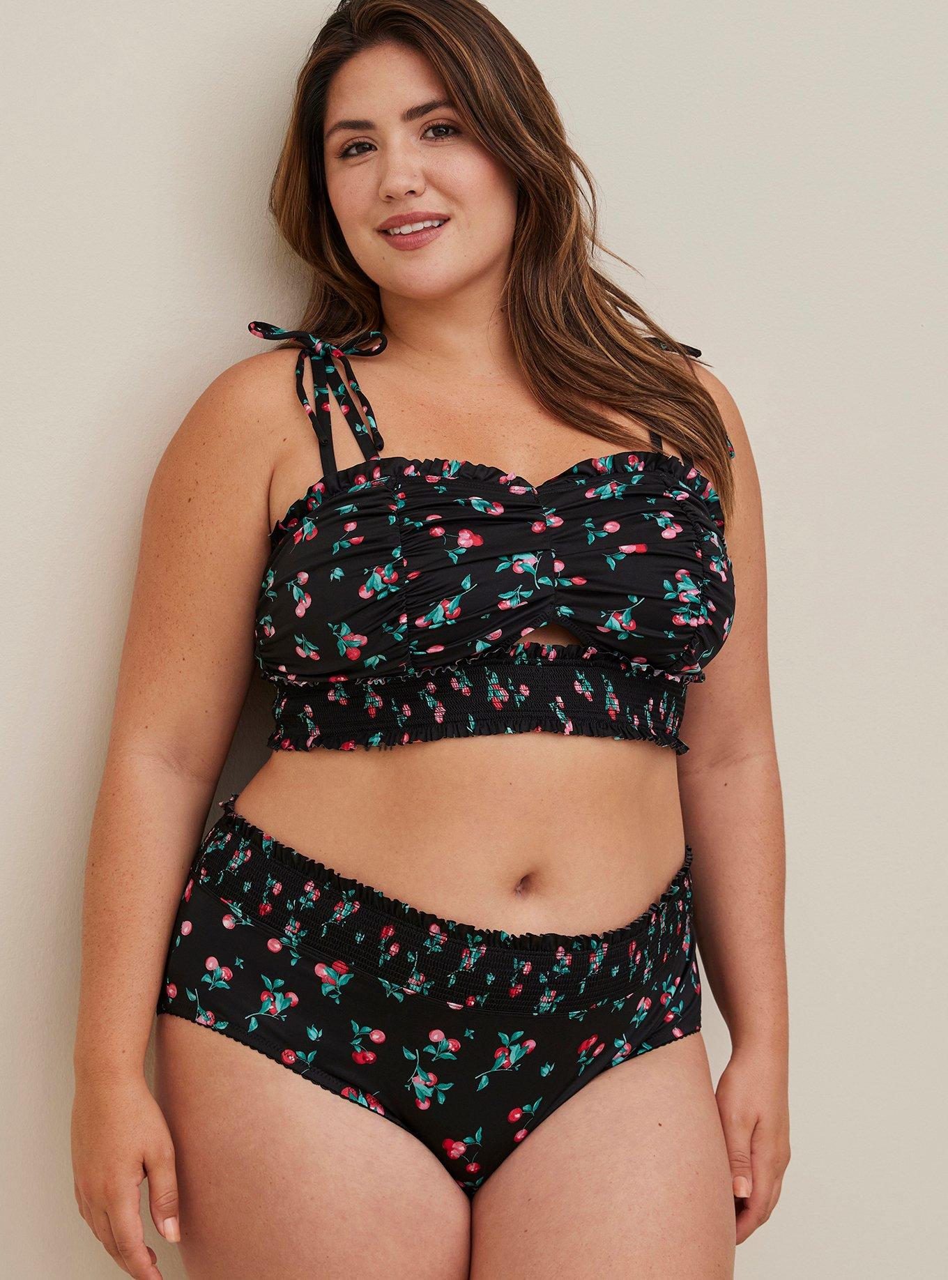 Plus Size Keyhole Bralette In BLACK