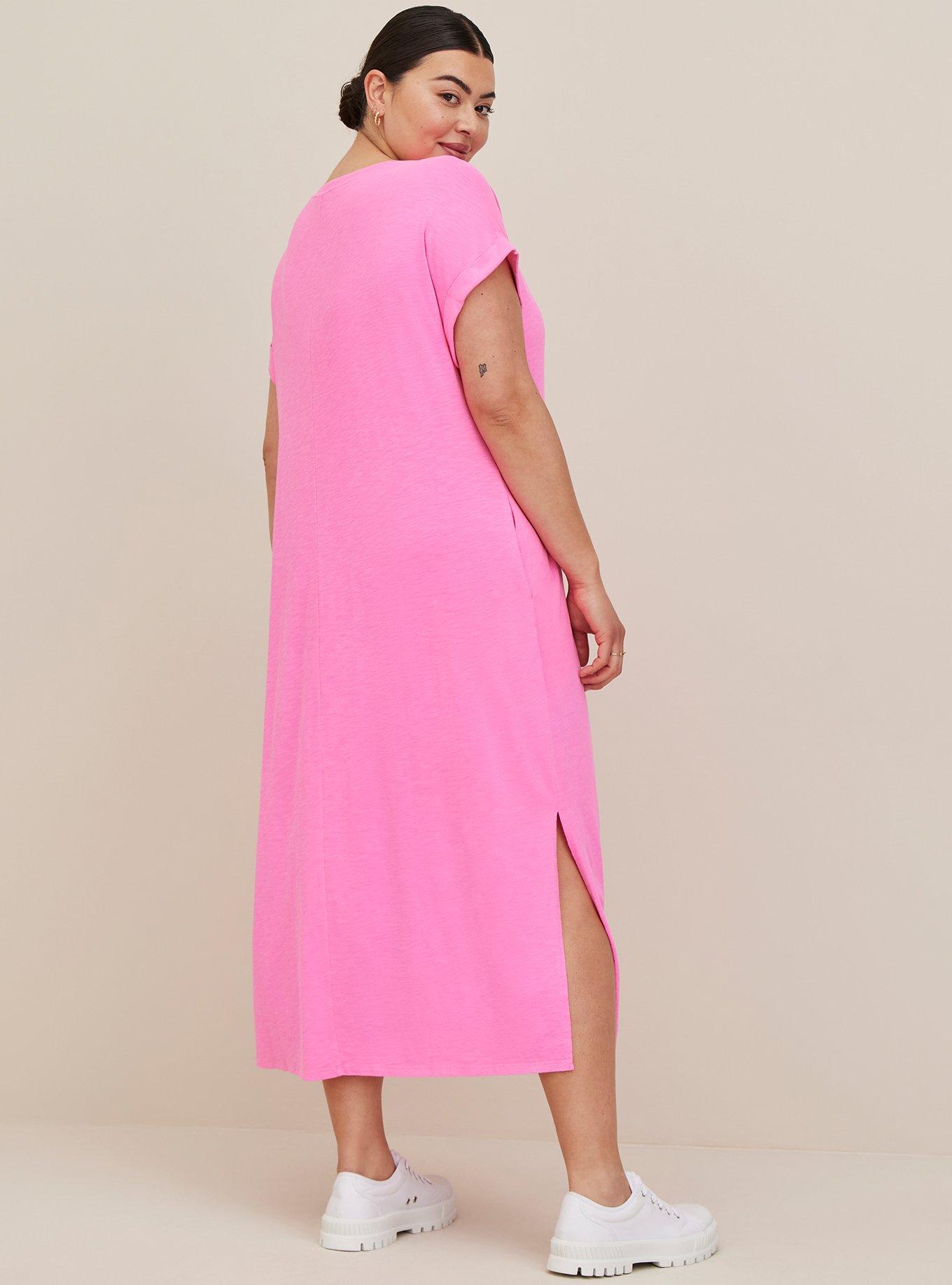 Pink t shirt 2024 dress plus size