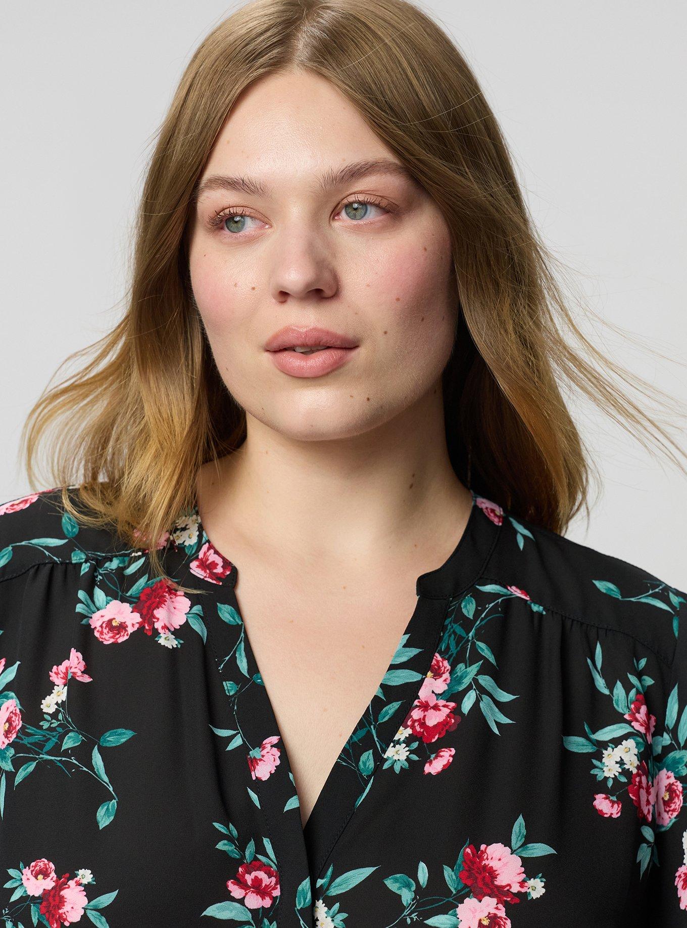 Harper Flutter Sleeve Blouse, CHEERFUL ROSES FLORAL BLACK, alternate