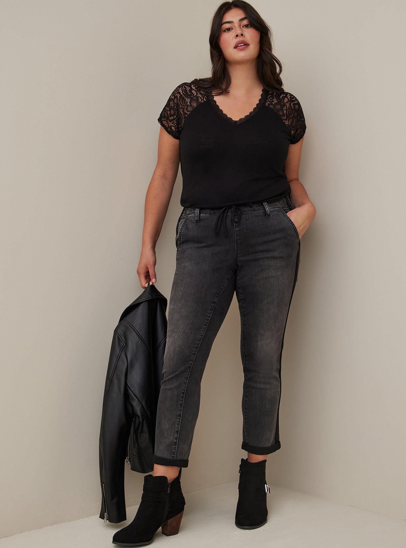 Feather Soft Slub V-Neck Raglan Lace Sleeve Tee, DEEP BLACK, alternate