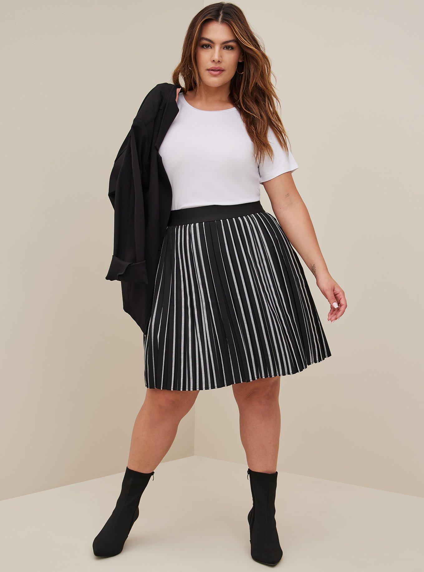 Plus Size - Mini Lightweight Twill Box Pleat Skirt - Torrid