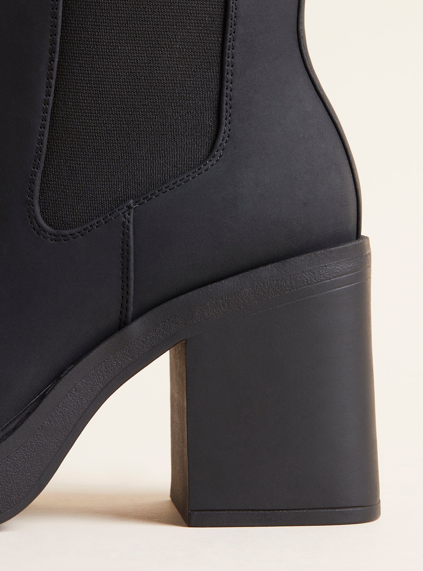 Plus Size - Platform Chelsea Bootie (WW) - Torrid