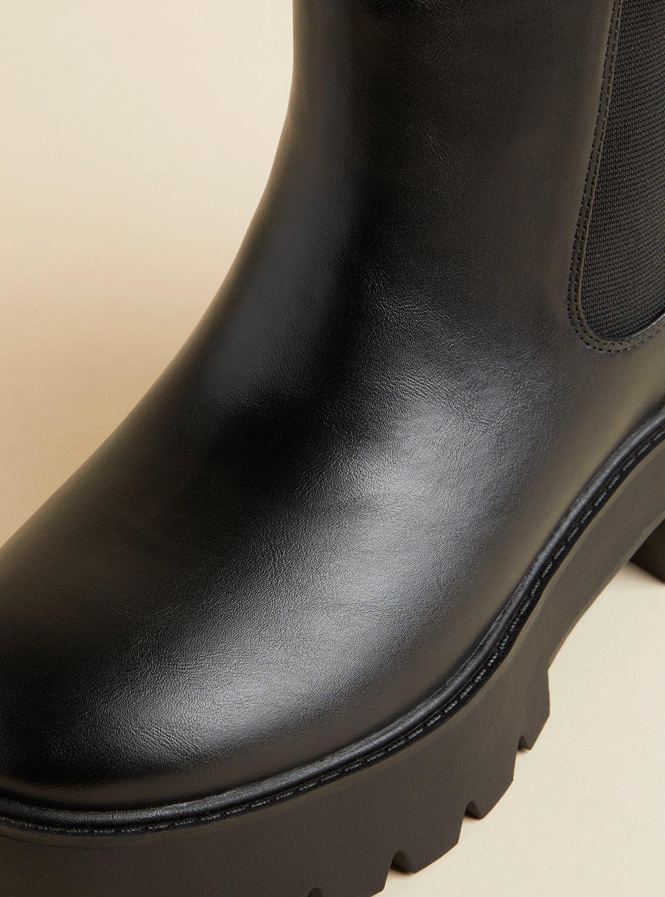 dioon platform chelsea bootie