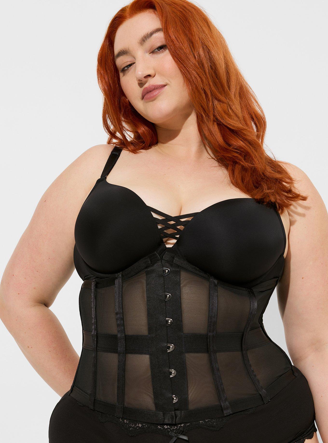 Styling an under bust corset on a size 16/18