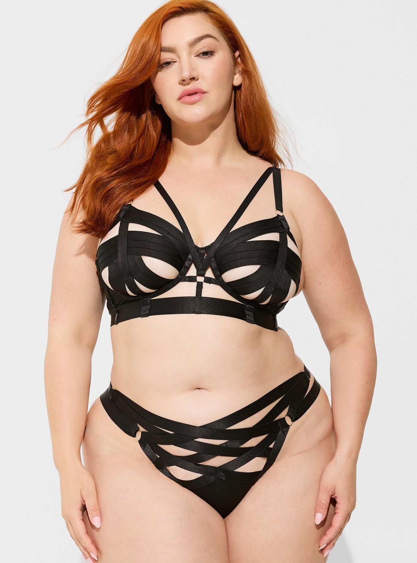 Plus Size - Straps And Rings Satin Underwire Bra With Mesh Cup