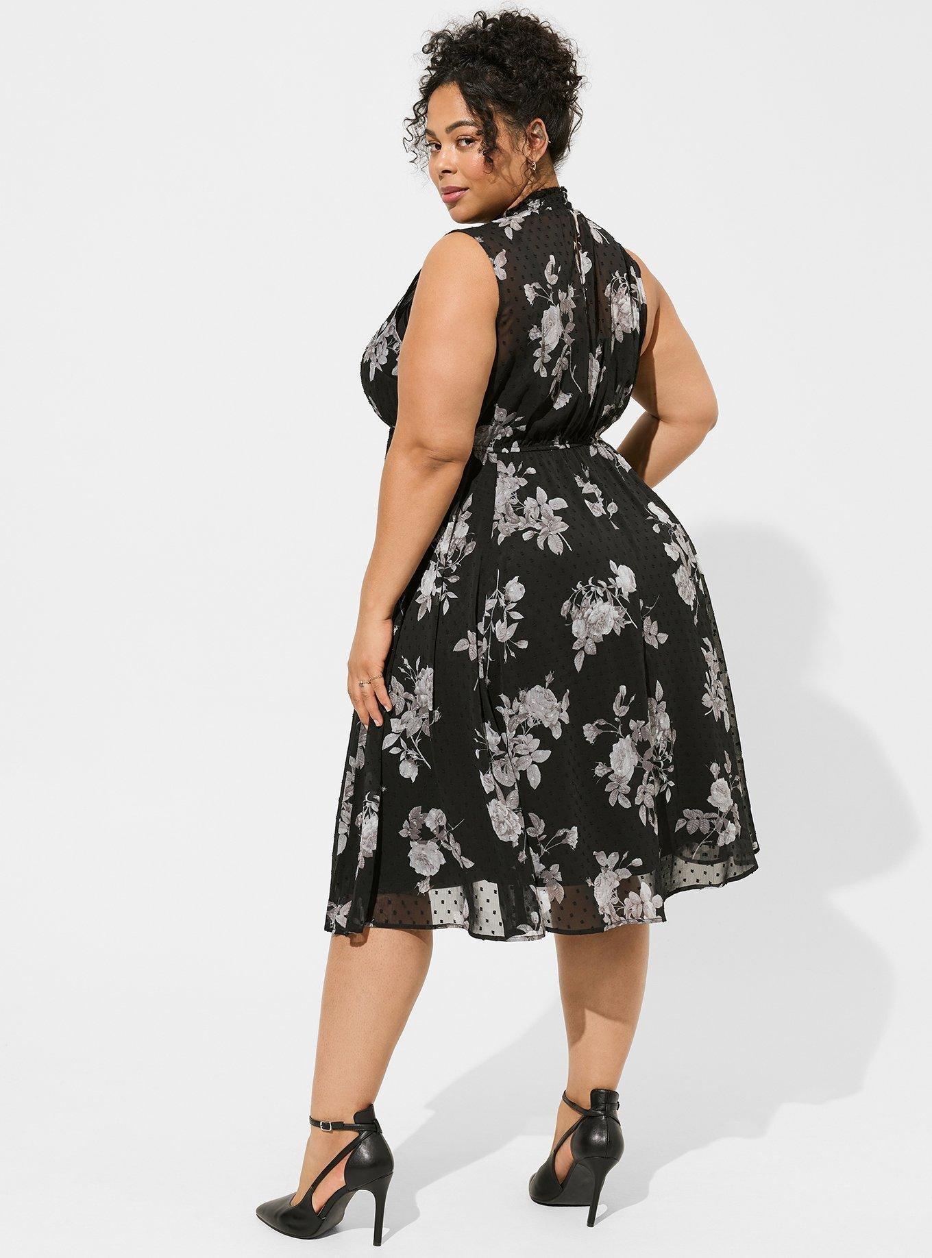 Plus Size - Midi Clip Dot Mock Neck Dress - Torrid