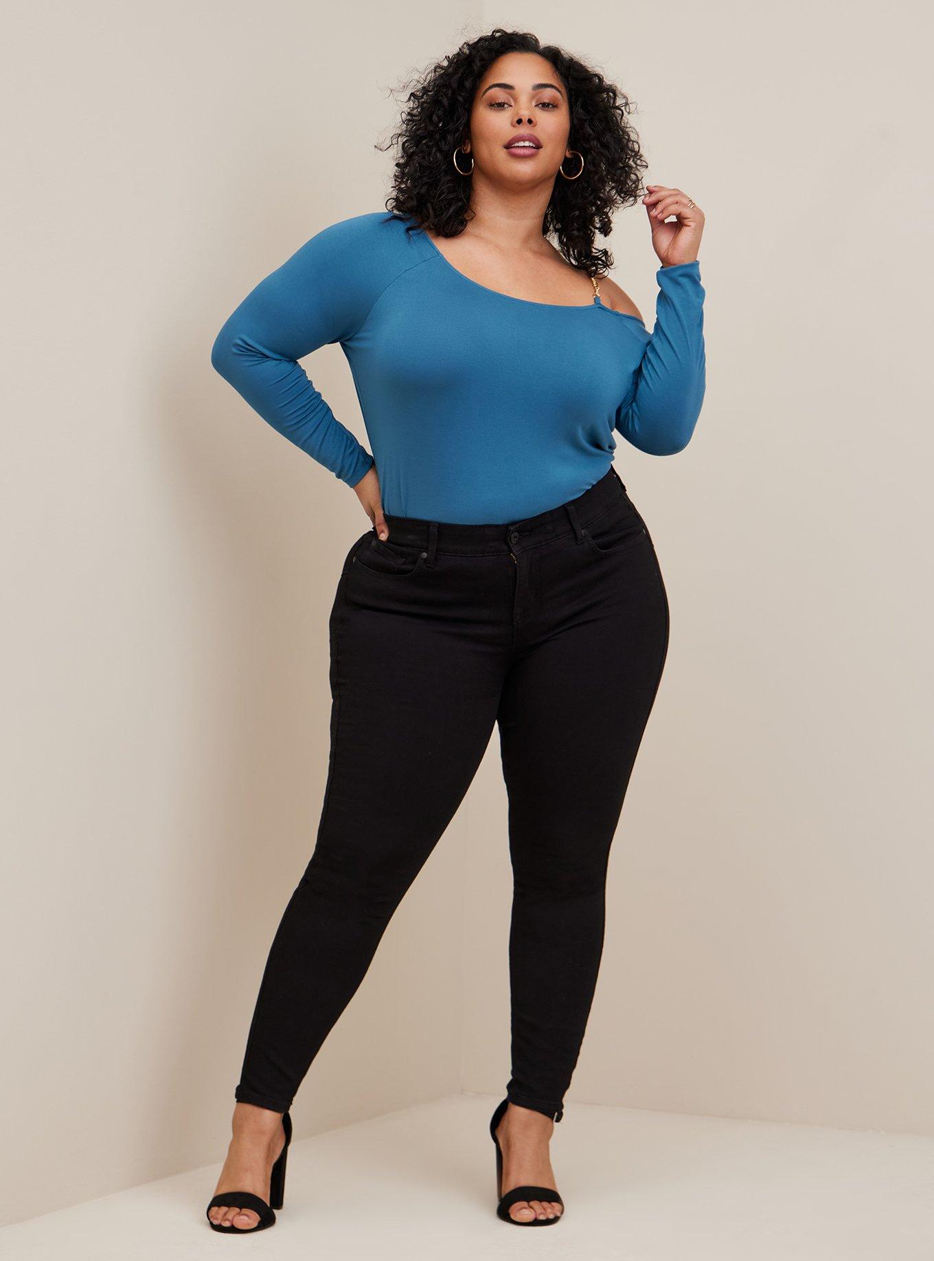 Off-Shoulder Super Soft Chain Strap Top, MIDNIGHT, hi-res