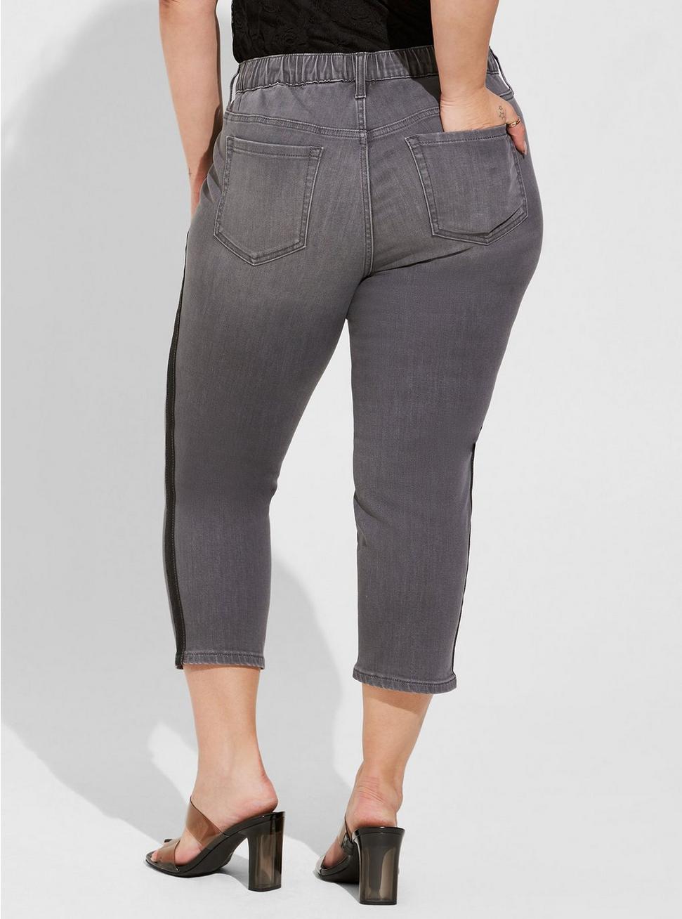 Crop Pull-On Weekend Straight Super Soft Mid-Rise Jean, CANNON, alternate