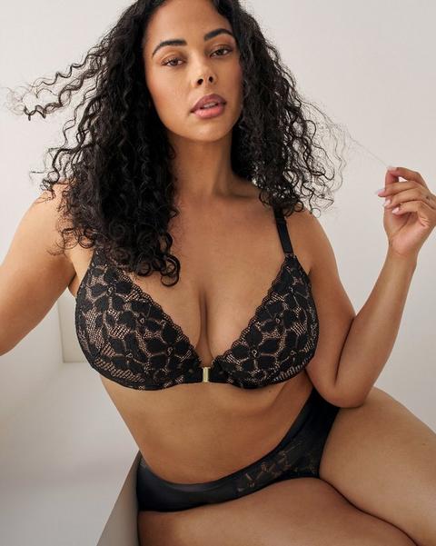 Curv brand campaign image