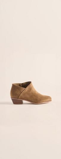 BOOTIES