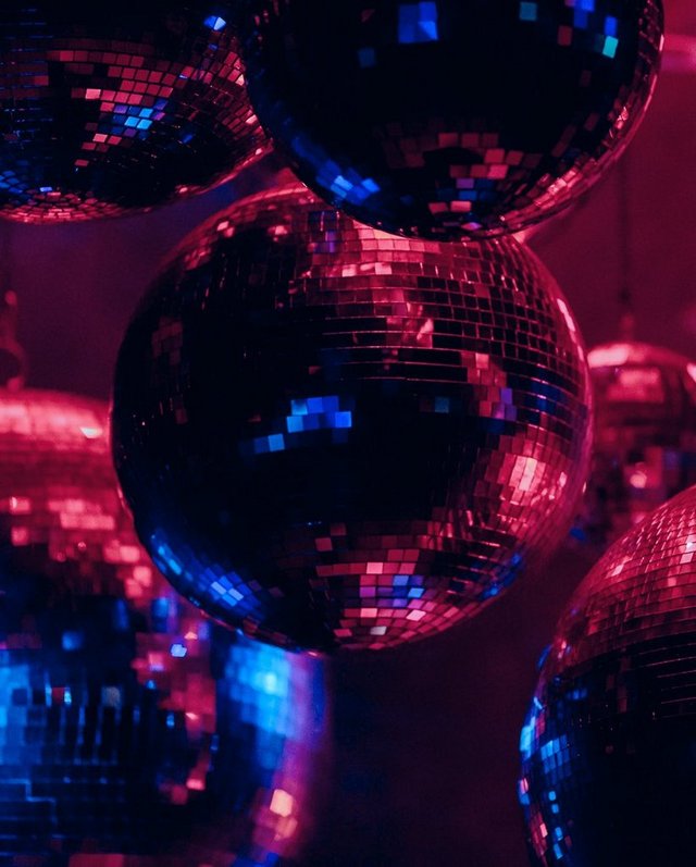 Cropped abstract gradient background image transitioning from light lavender pink at the top to vibrant magenta pink at the bottom, with no text or graphic elements visible.