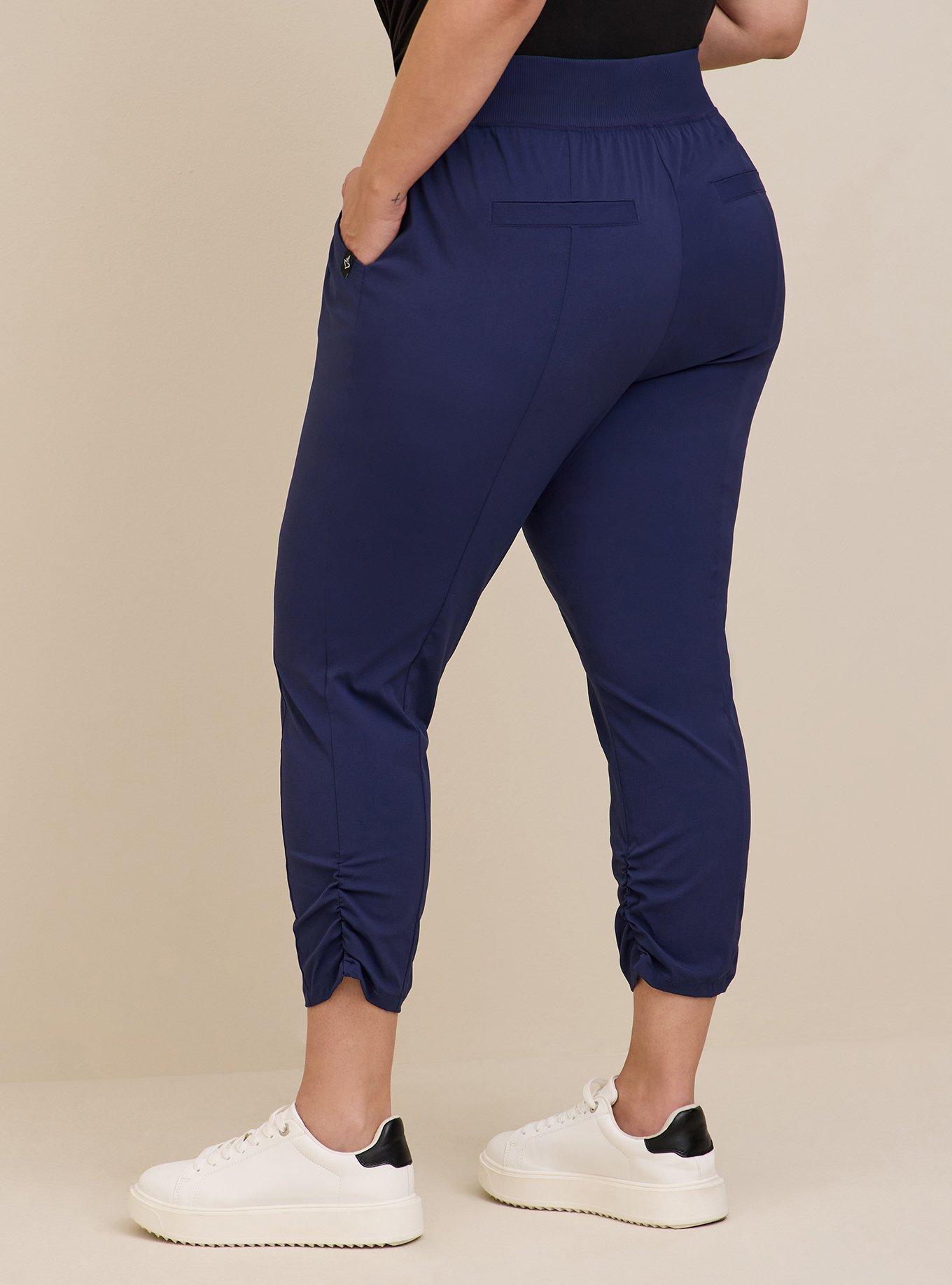 6] lululemon wanderer cropped jogger navy, Women's Fashion