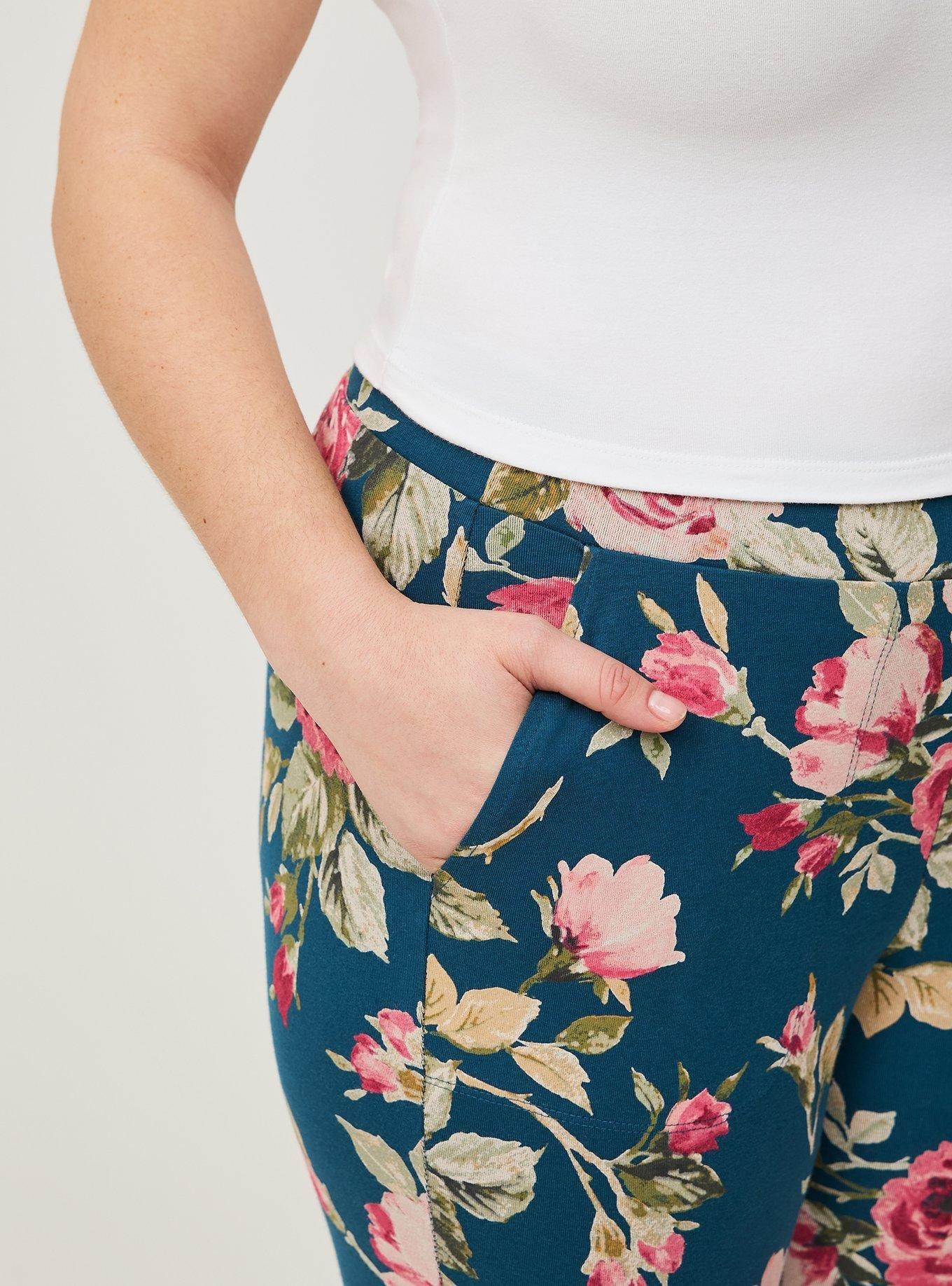 Pedal-Pusher Pocket Legging