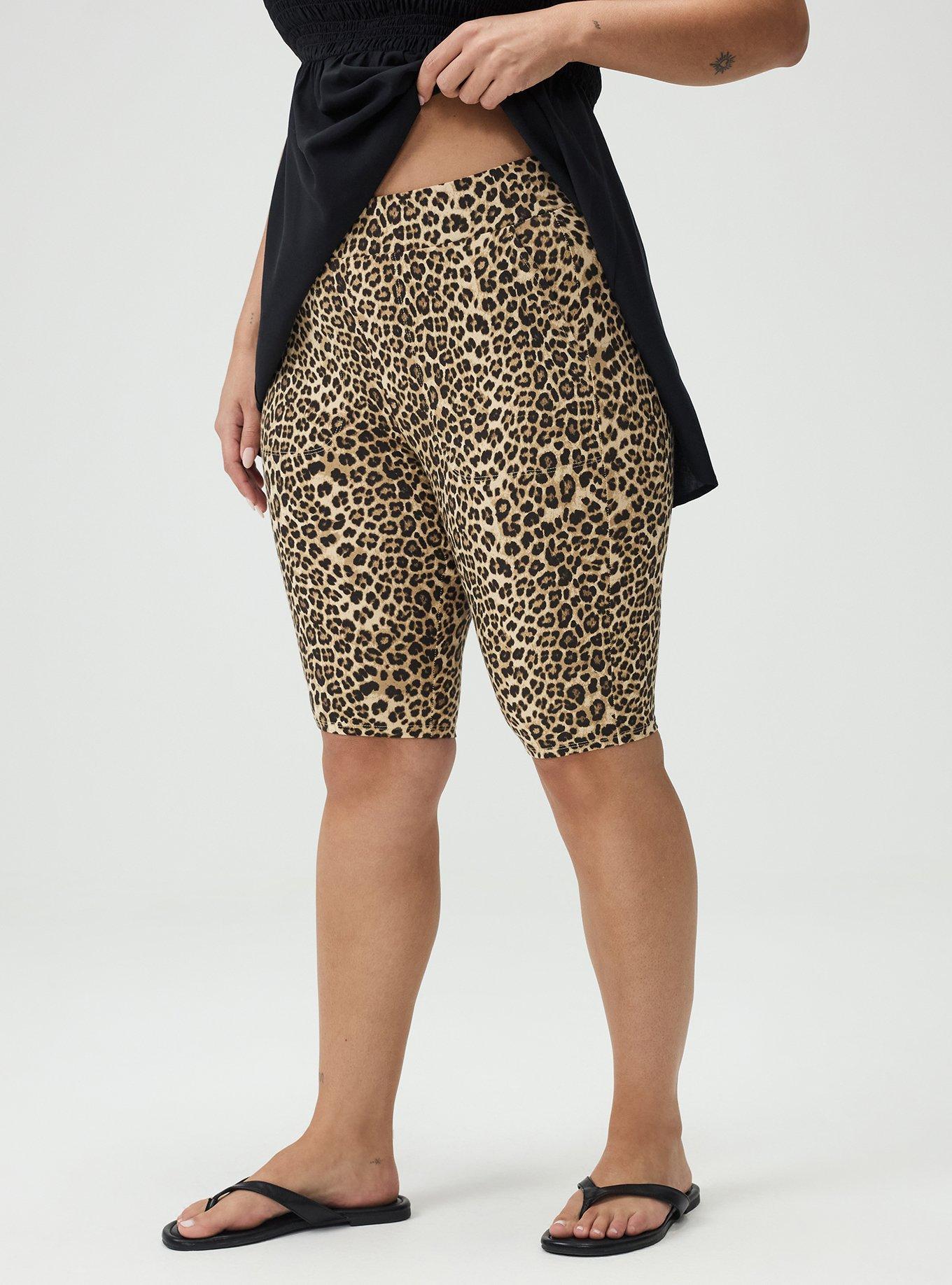 11'' Signature Waist Pocket Bike Short, FIFTIES LEOPARD NEUTRAL, alternate