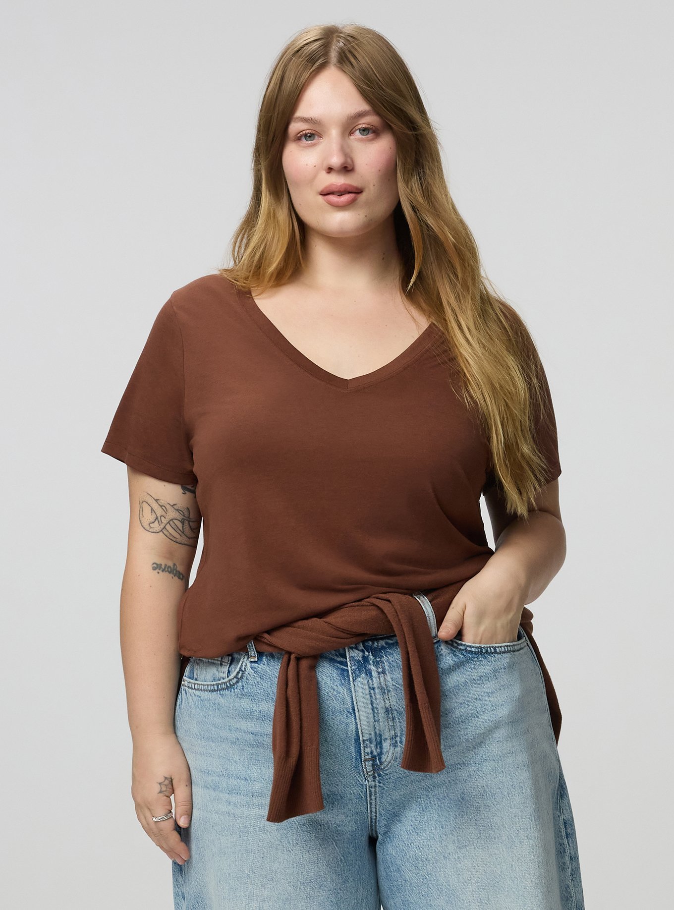 Girlfriend Signature Jersey V-Neck Tee, CAPPUCCINO, alternate