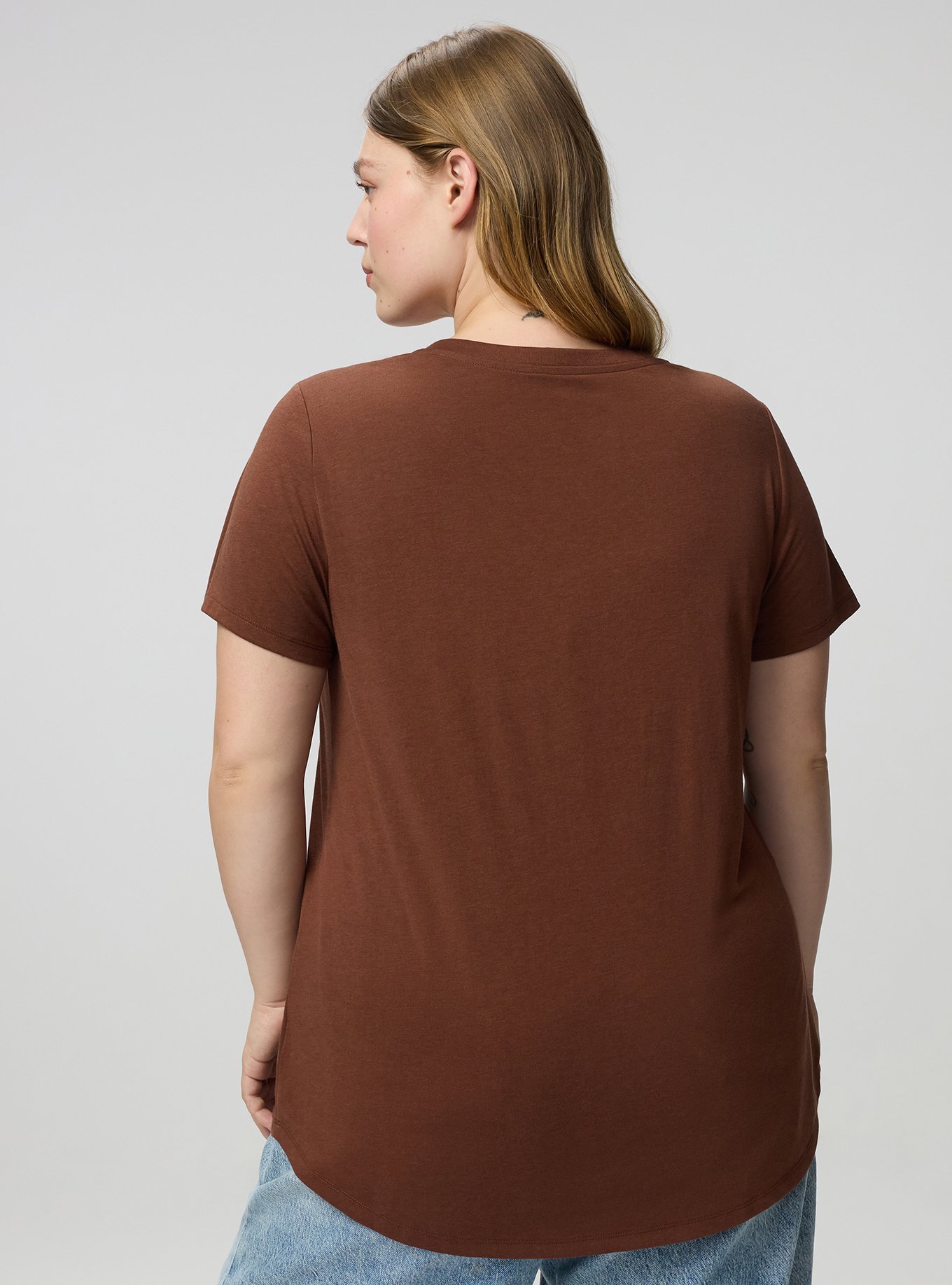 Girlfriend Signature Jersey V-Neck Tee, CAPPUCCINO, alternate