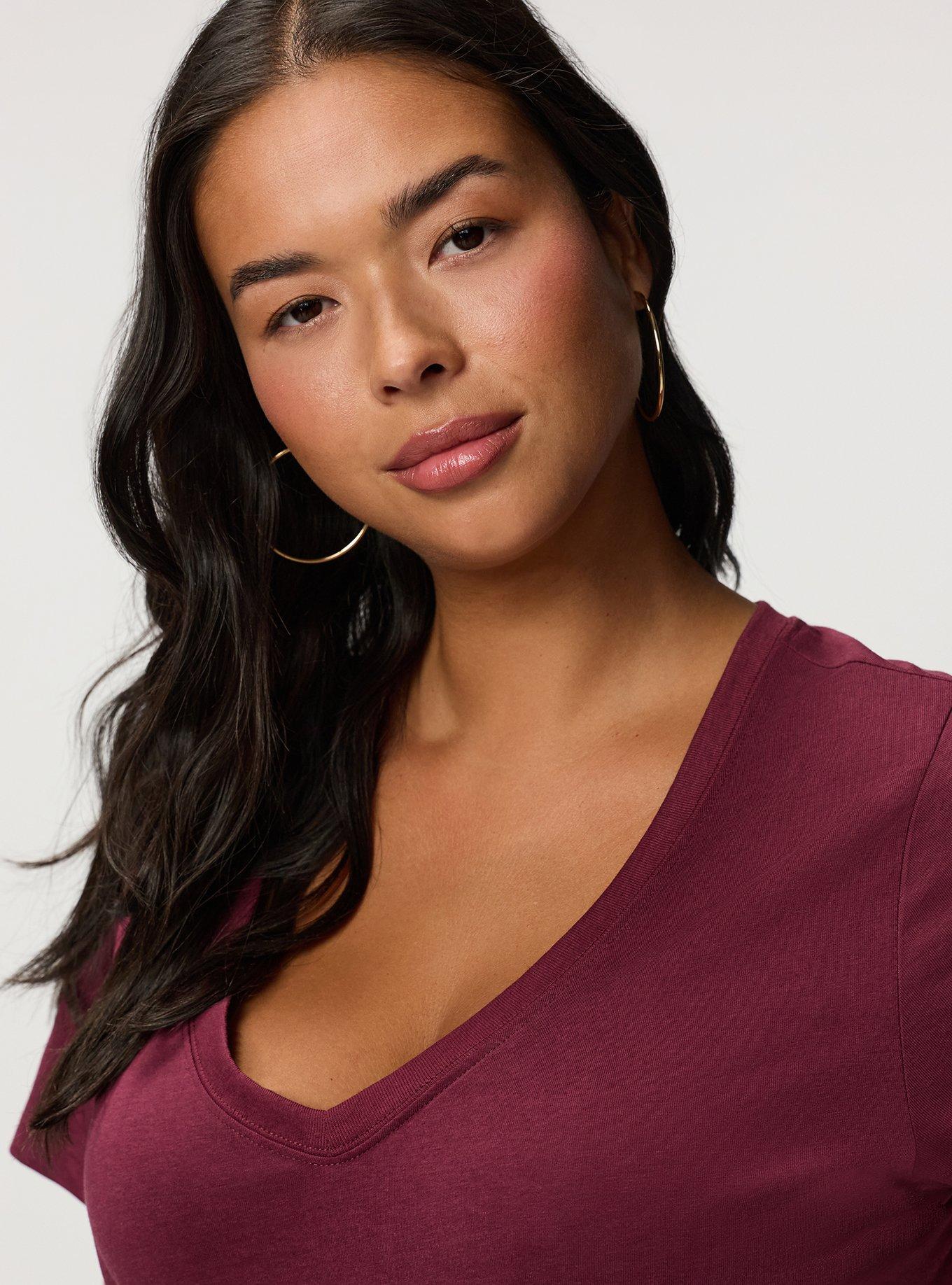 Girlfriend Signature Jersey V-Neck Tee, MAROON BANNER, alternate