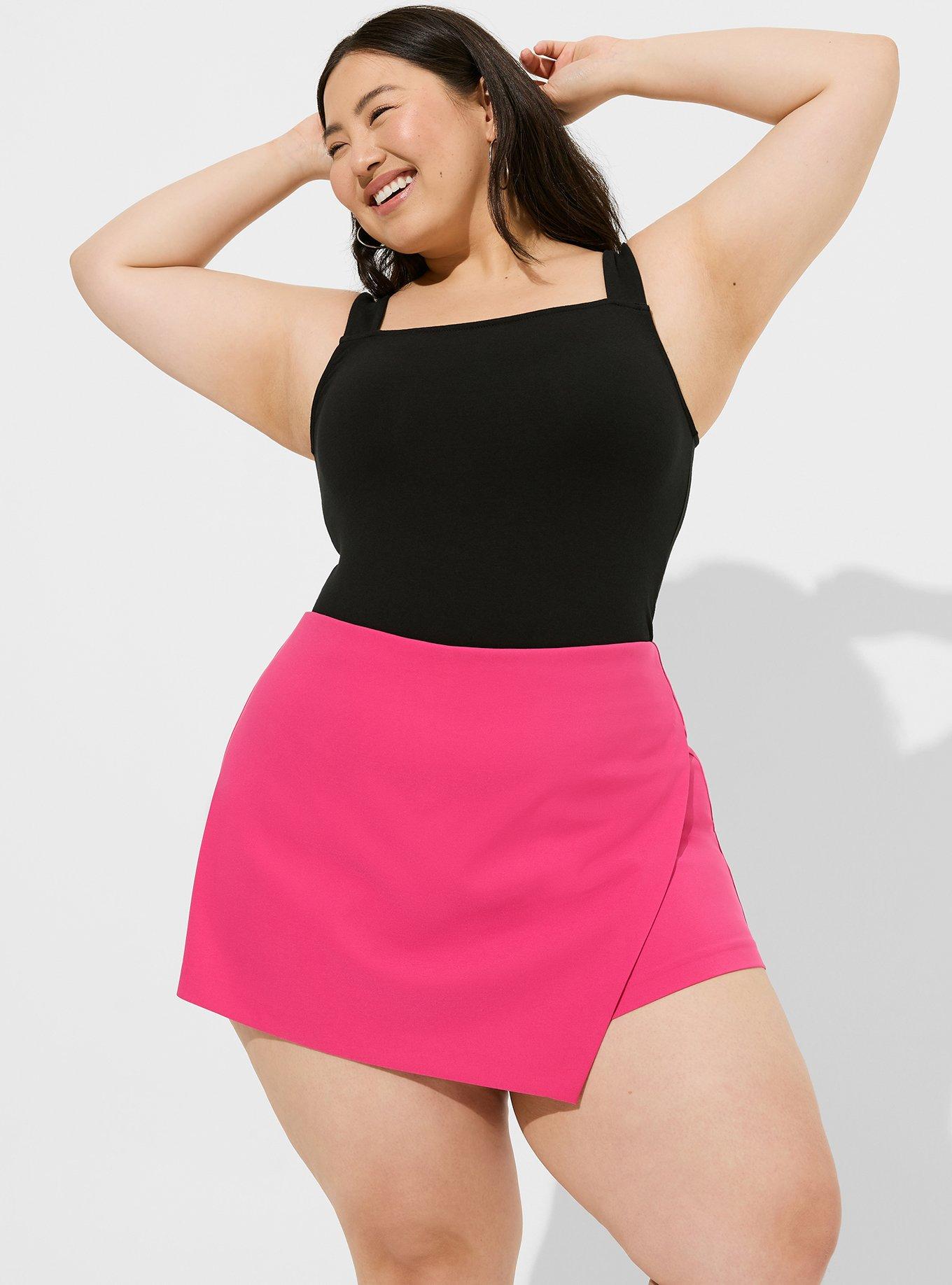 Plus store size skort