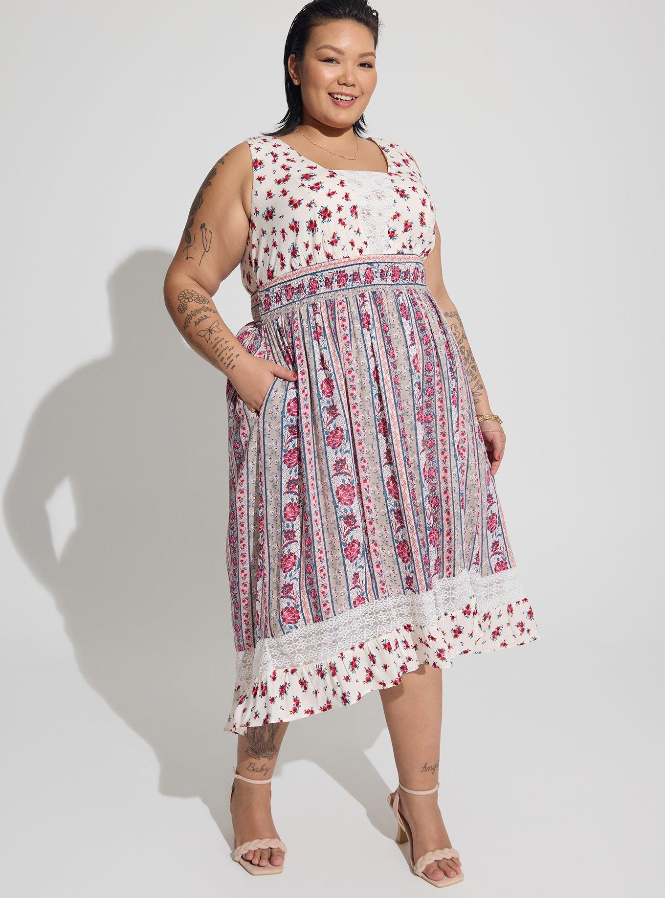 Torrid Floral Mesh Inset Top  Plus size outfits, Trendy plus size clothing,  Trendy plus size fashion