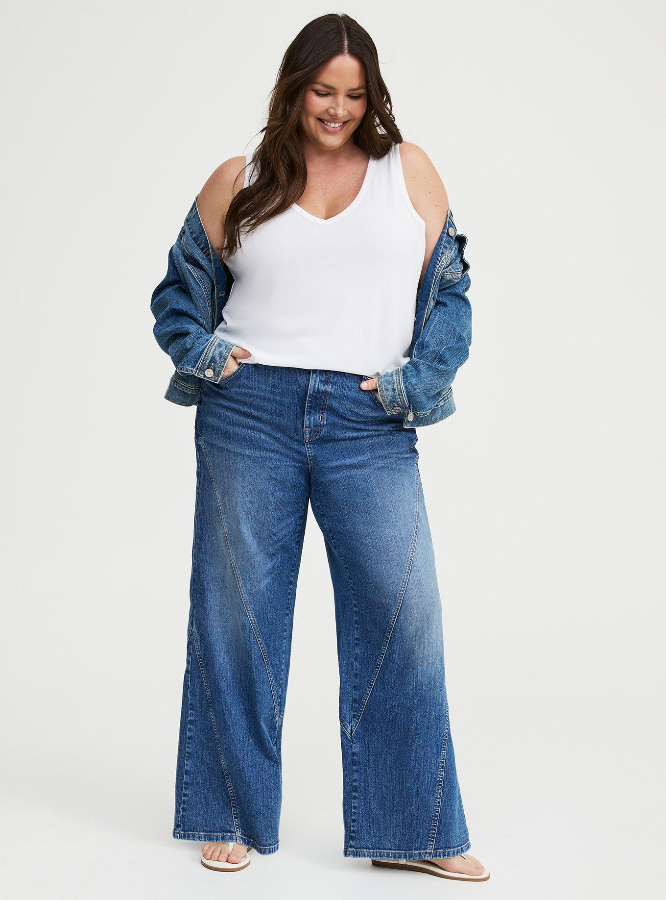 Girlfriend Signature Jersey V-Neck Tank, BRIGHT WHITE, alternate