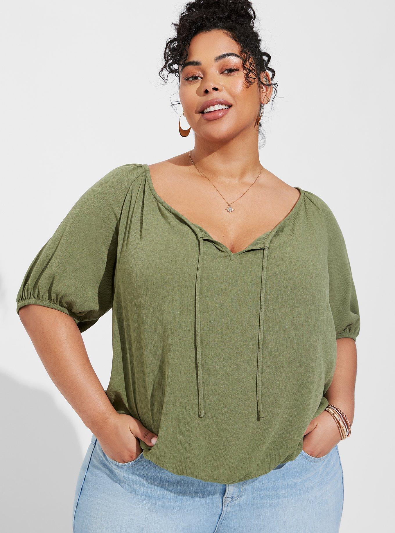 Armoire  Rent this Torrid Crinkle Gauze Blouson Short Sleeve Crop Top