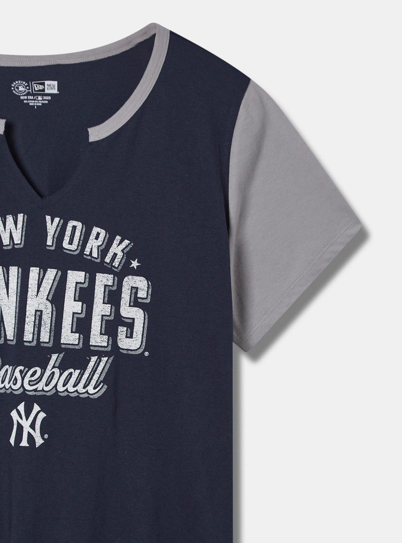 Plus Size - MLB New York Yankees Navy Classic Fit Raglan Tee - Torrid