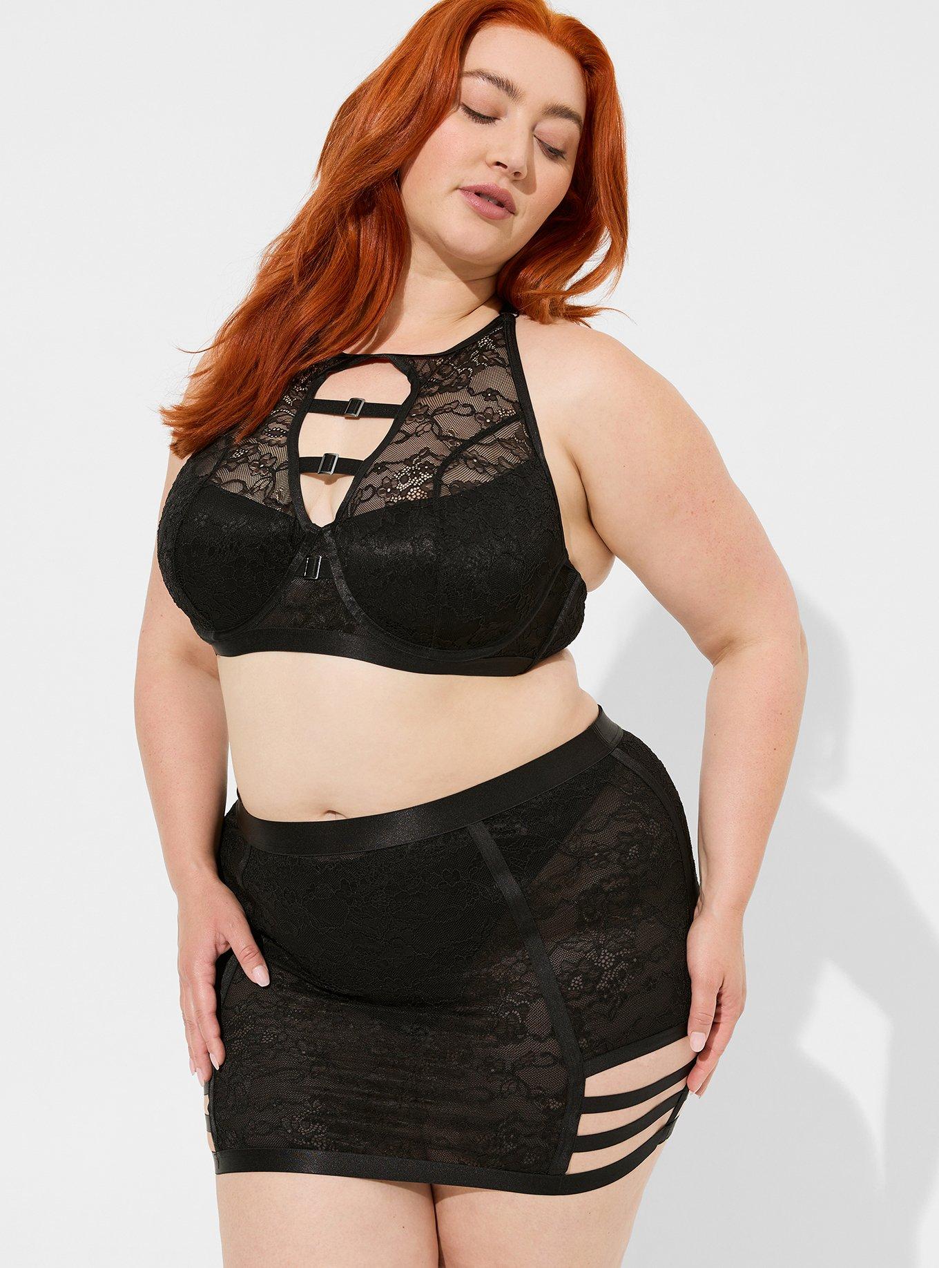 Plus Size - Lacey Bondage Halter Bralette - Torrid