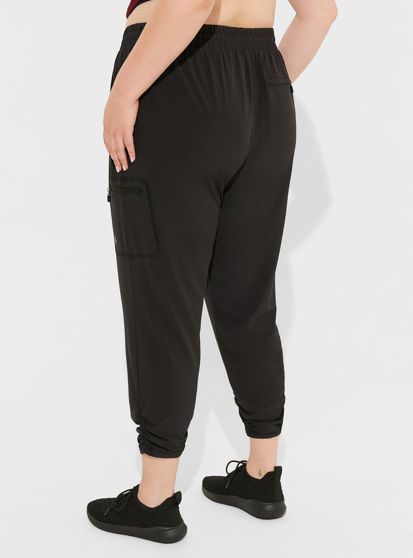 Plus Size Happy Camper Stretch Woven Ruched Capri Active Pant Torrid
