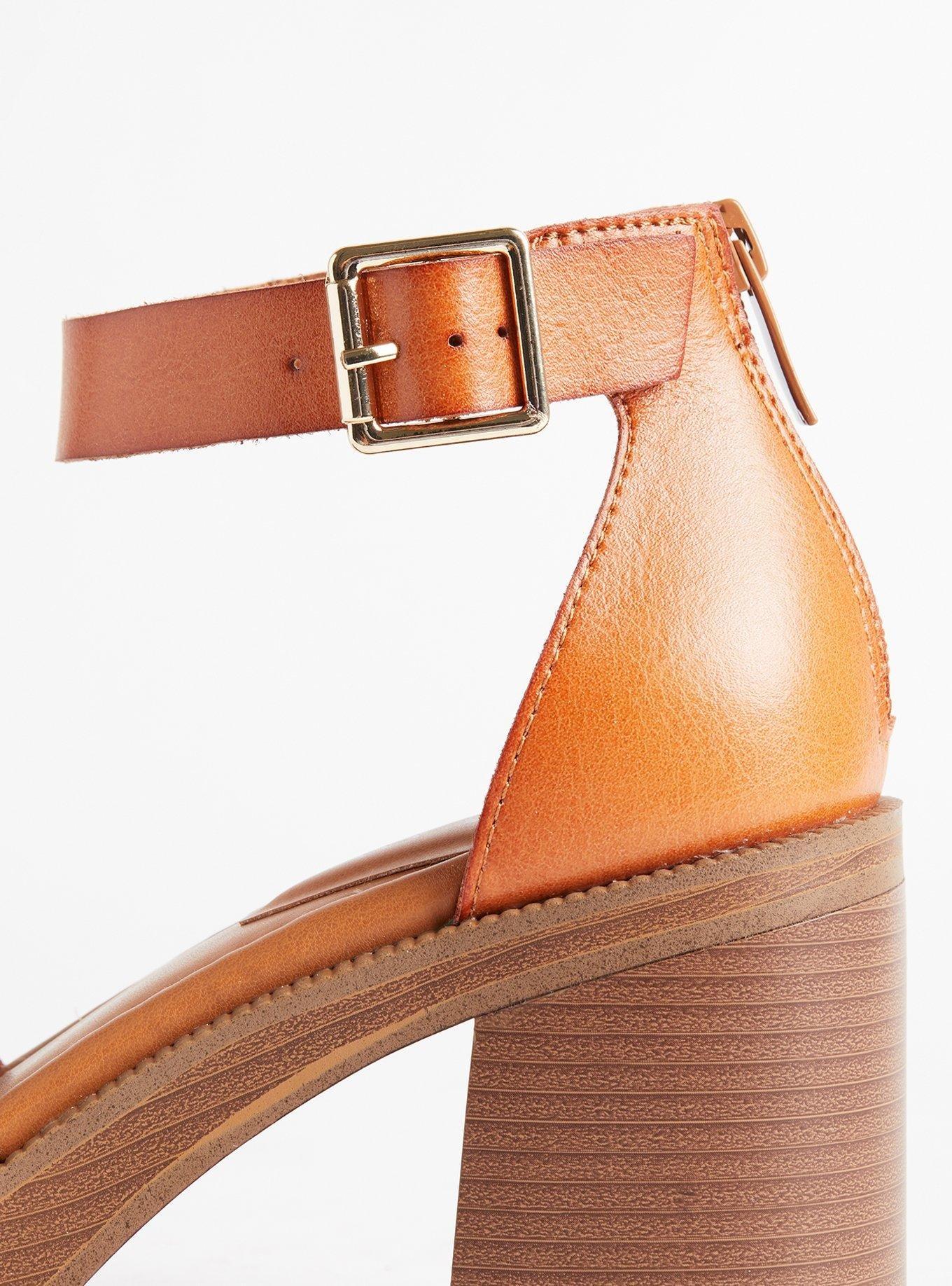 Block Heel Sandal (WW)