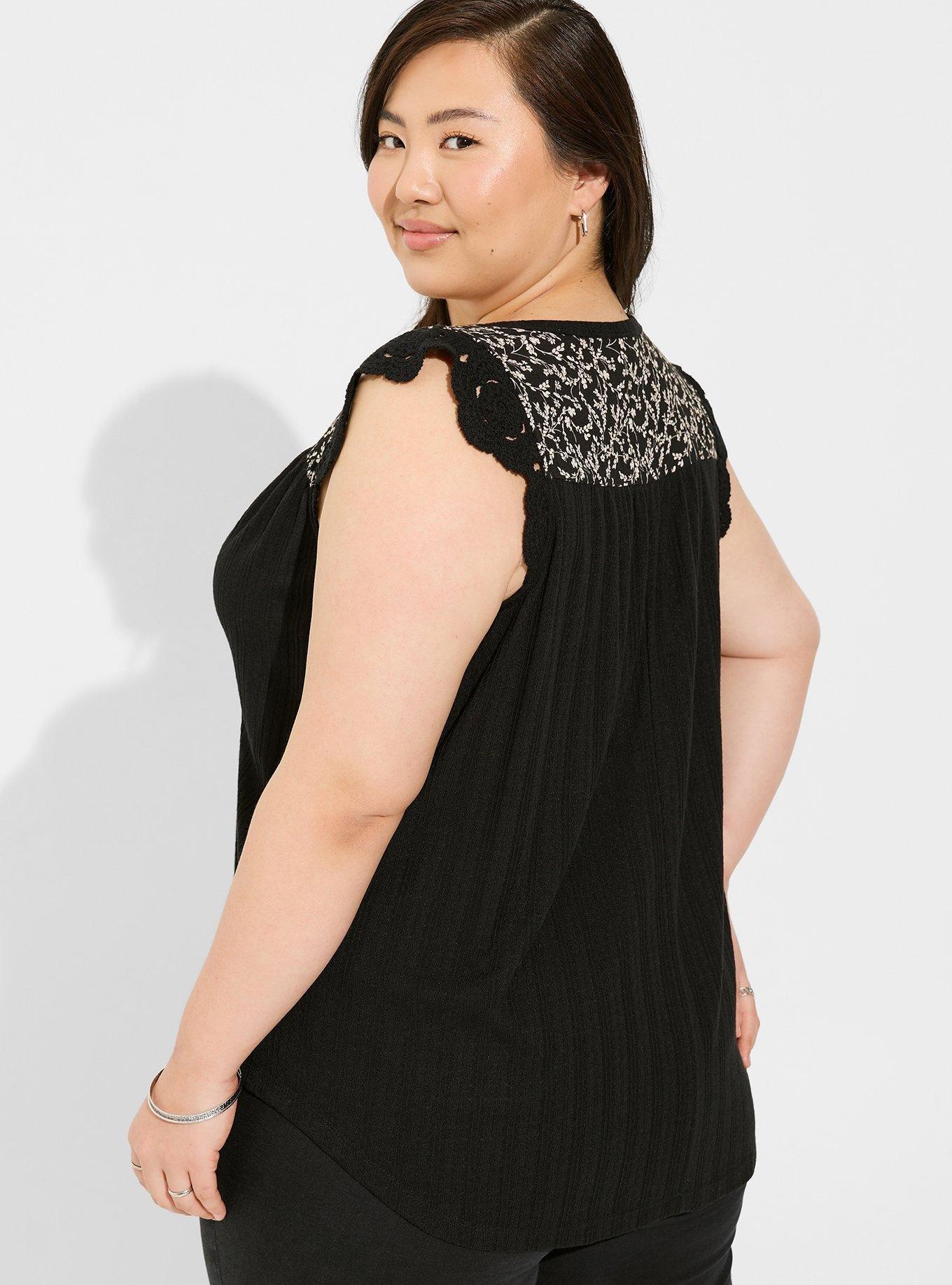 Women's Plus Sleeveless Scoop Neck Ruffle Hem Solid Top