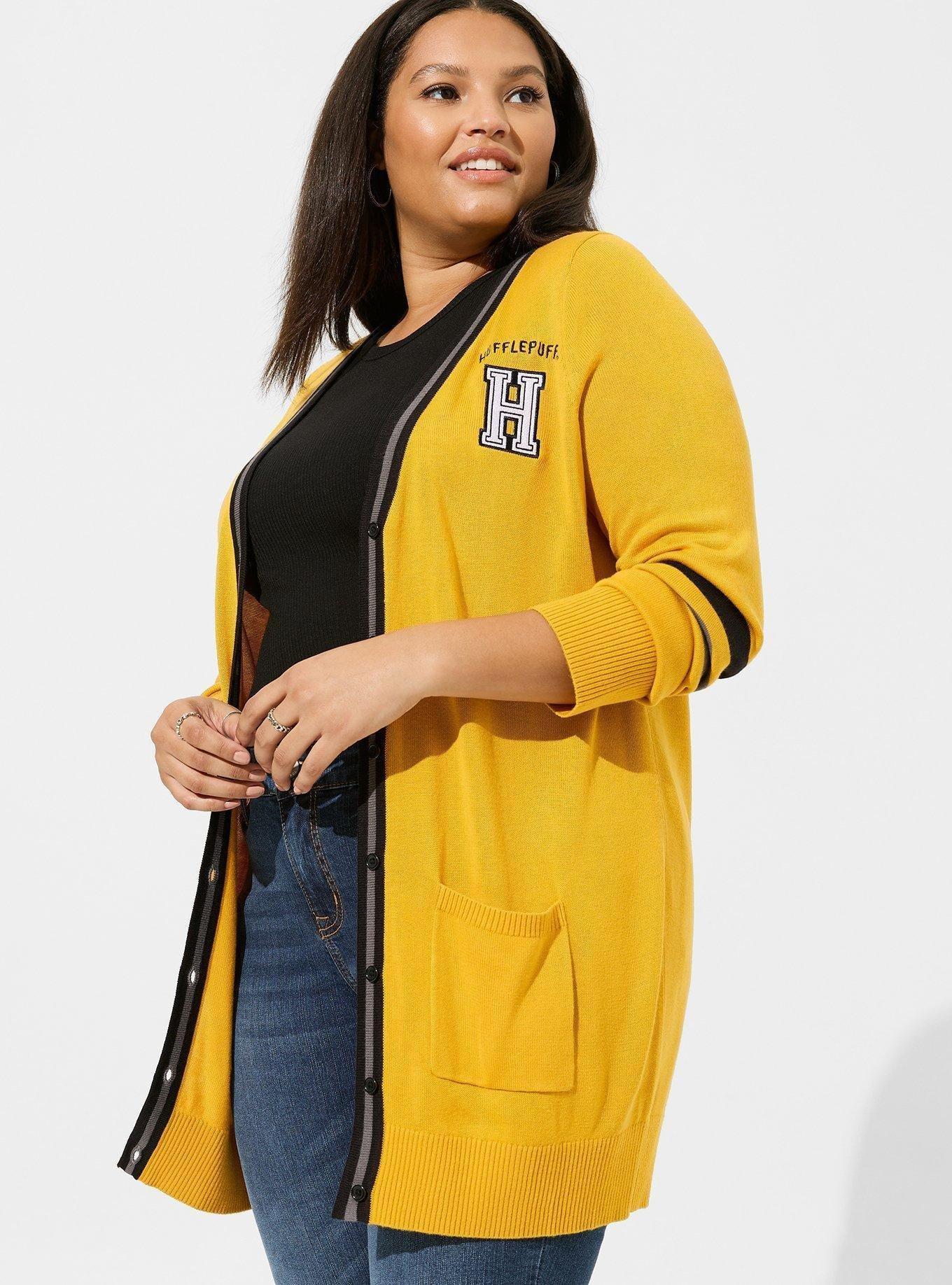 Plus size Hufflepuff orders sweater, Hogwarts shirt, accessories