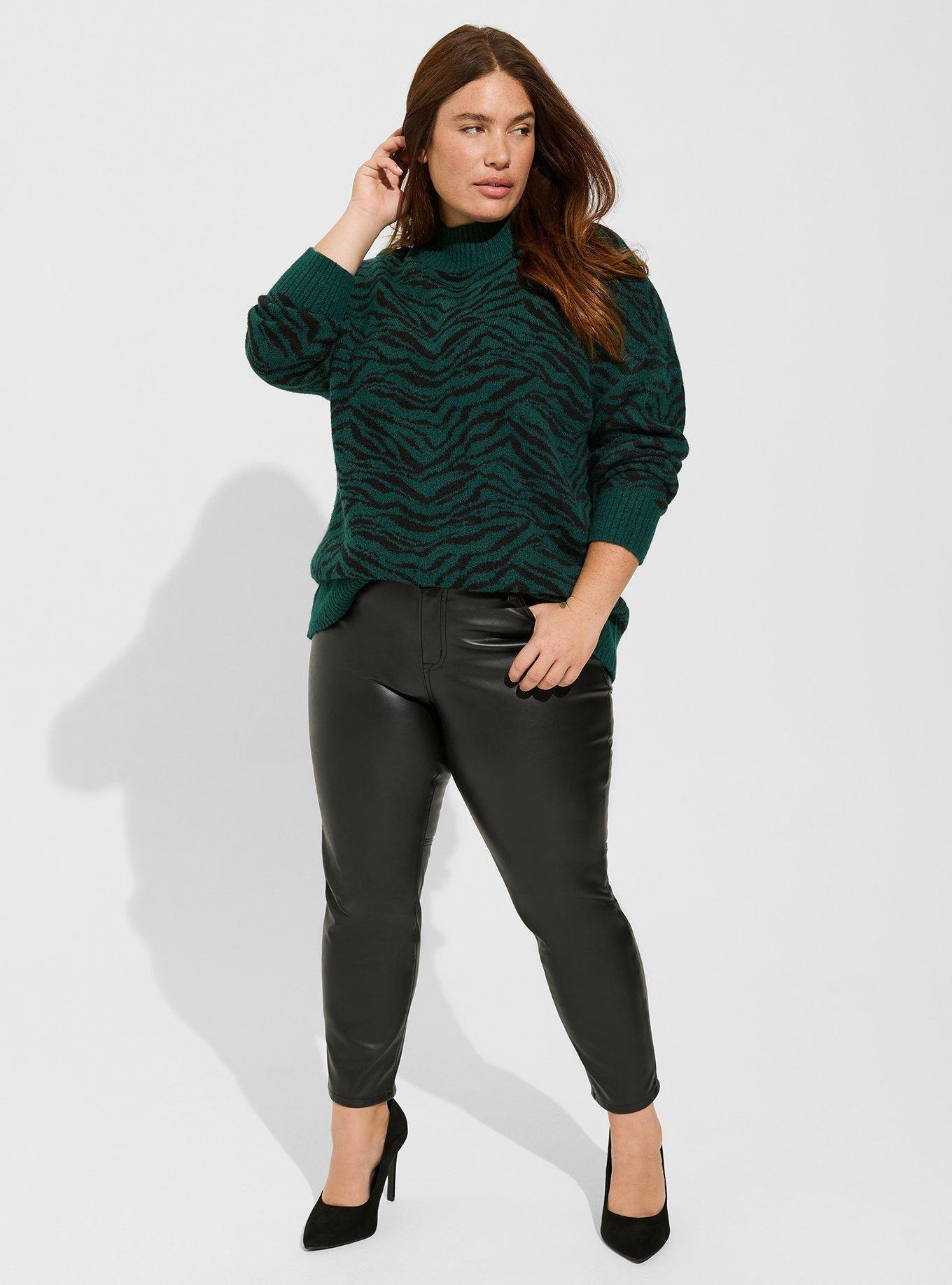 Plus Size Olive Green Floral Printed Pants at MARIA VINCENT