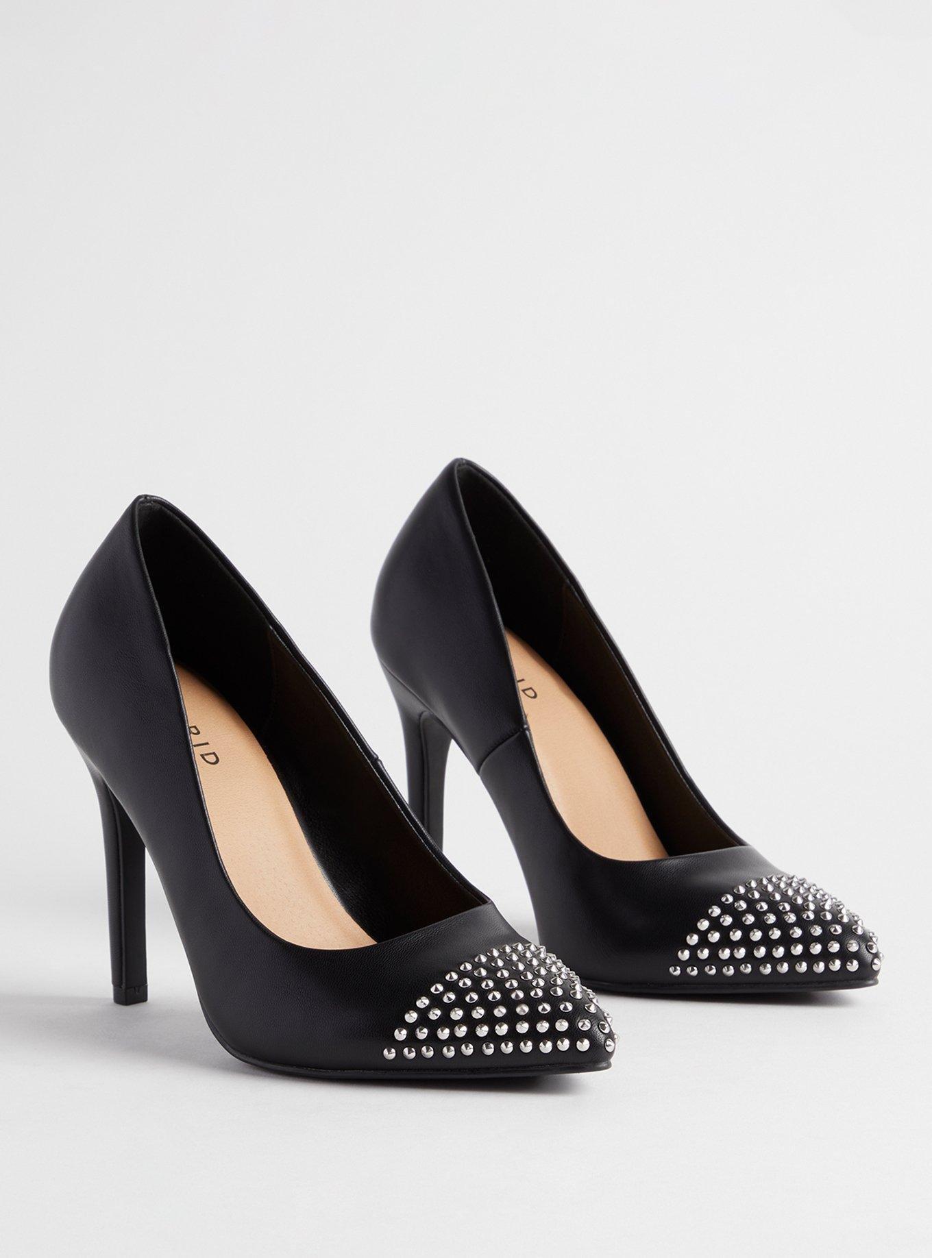 Pointed Toe Studded Stiletto Pump (WW