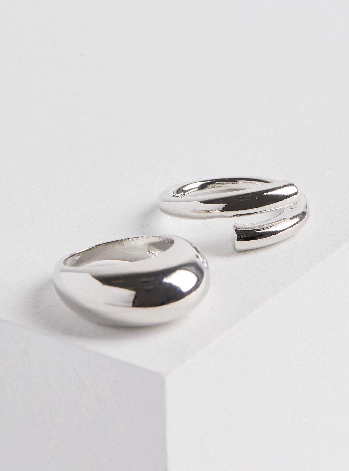 Curve Statement Ring Set