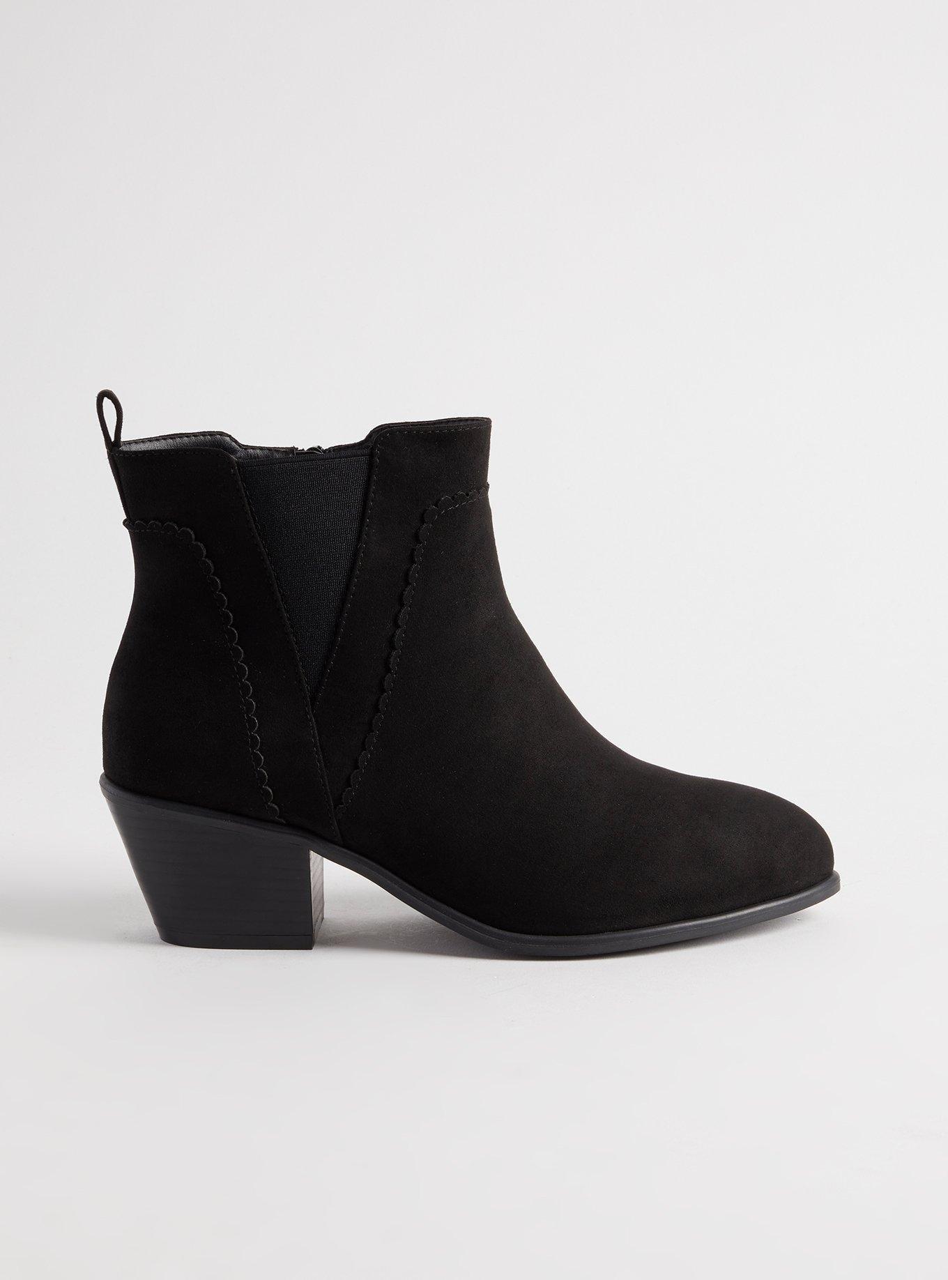 Scalloped Edge Chelsea Bootie (WW