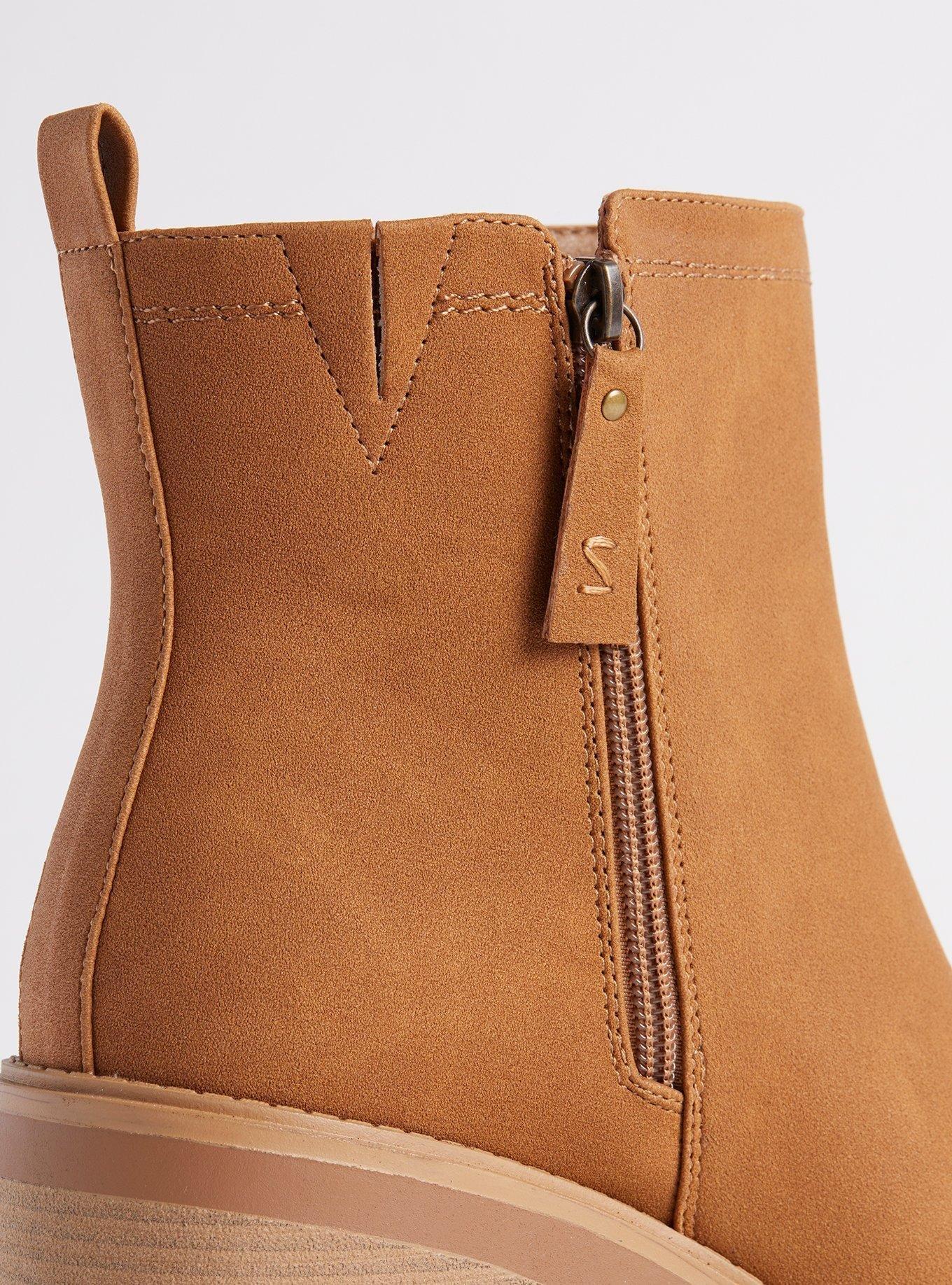 Trask tenley wedge clearance bootie