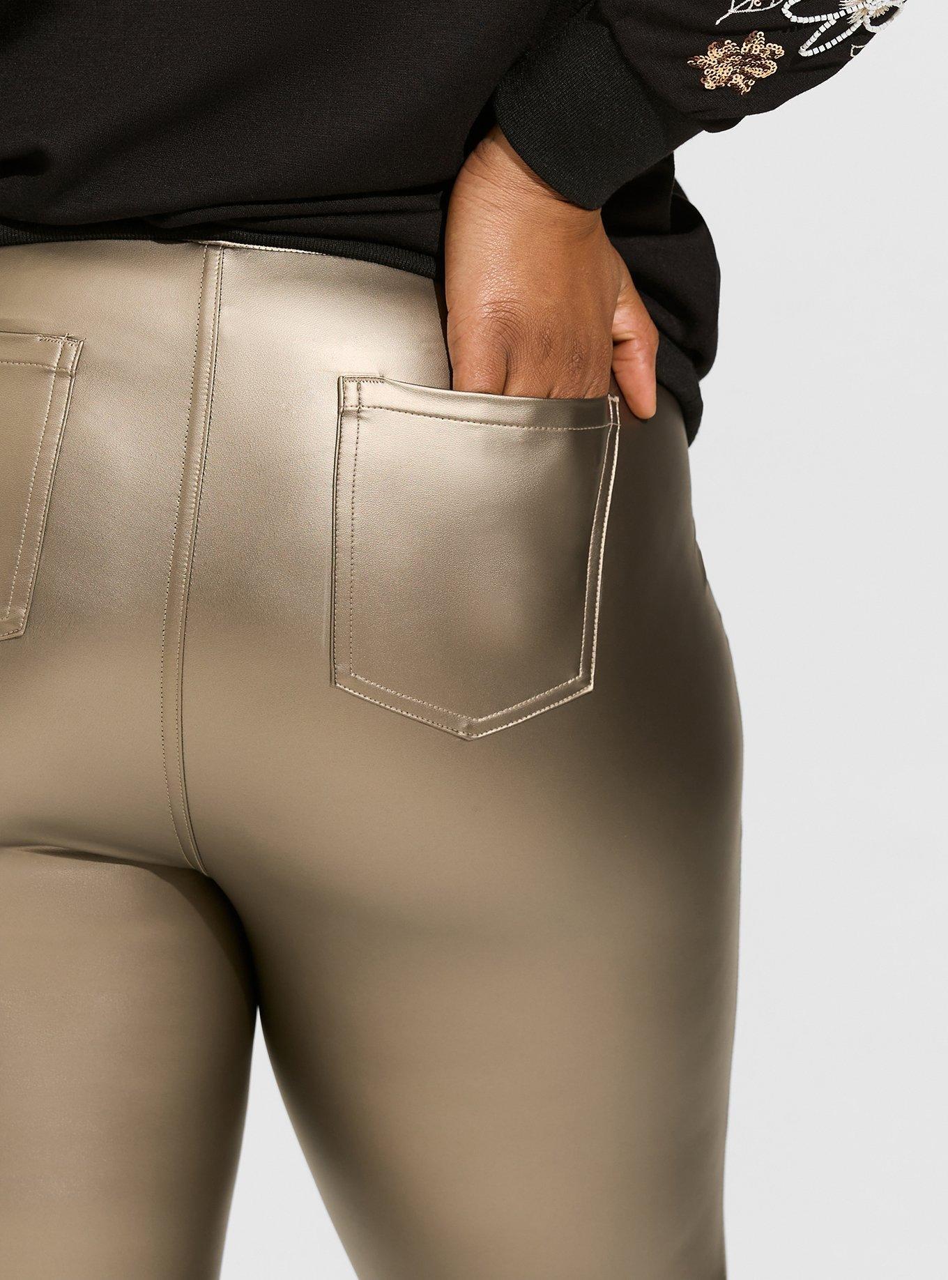 Leather leggings with outlet pockets