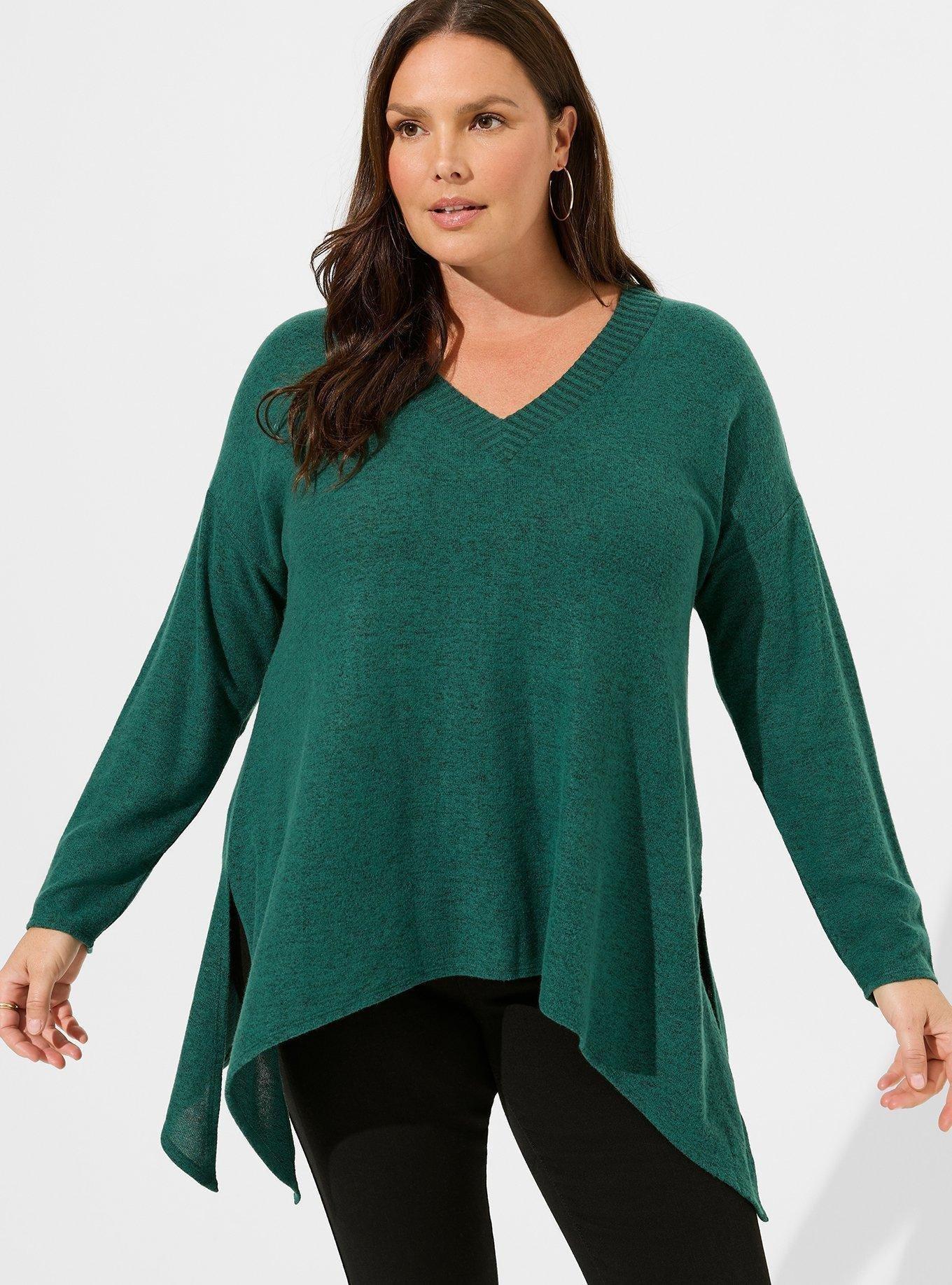 Plus Size - Super Soft Plush V-Neck Hanky Hem Long Sleeve Top - Torrid