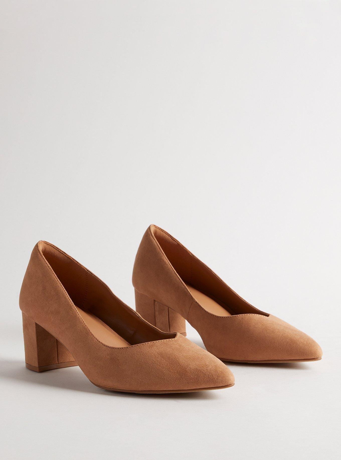 Tan block cheap heel pumps