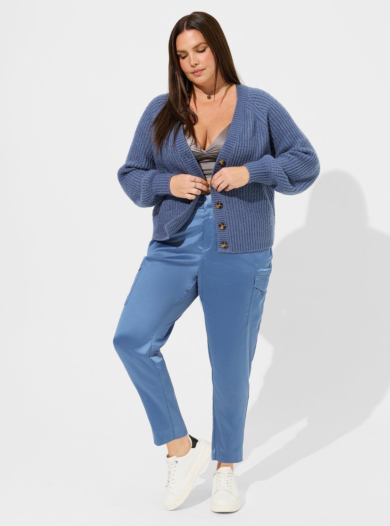 Women’s Thick Collared Plaid Flannel Cardigan With Button Front And Front Pockets