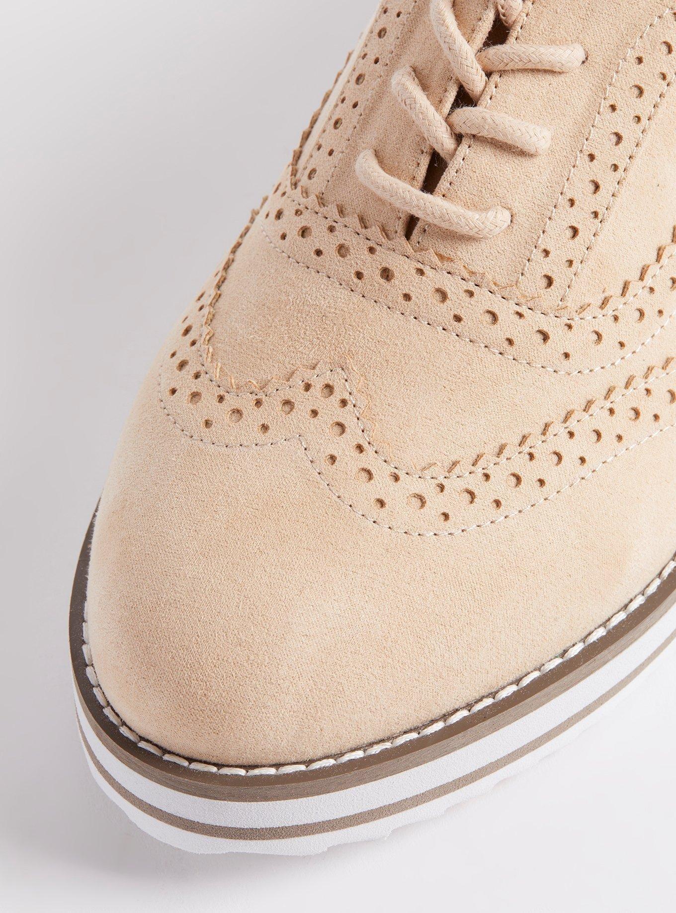 Lace up 2024 perforated oxfords