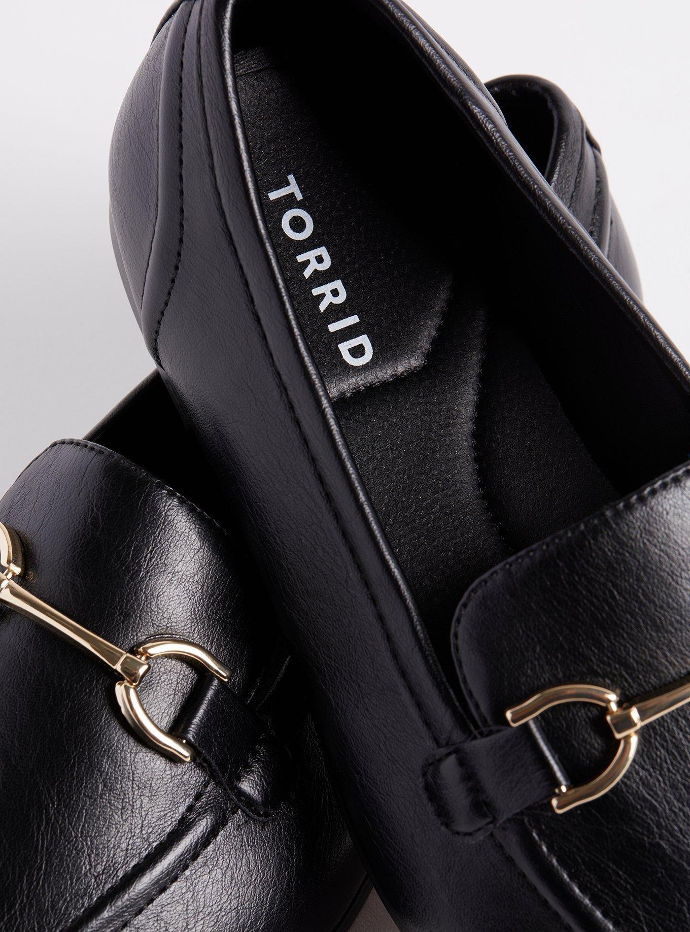 susina kellen almond toe loafer