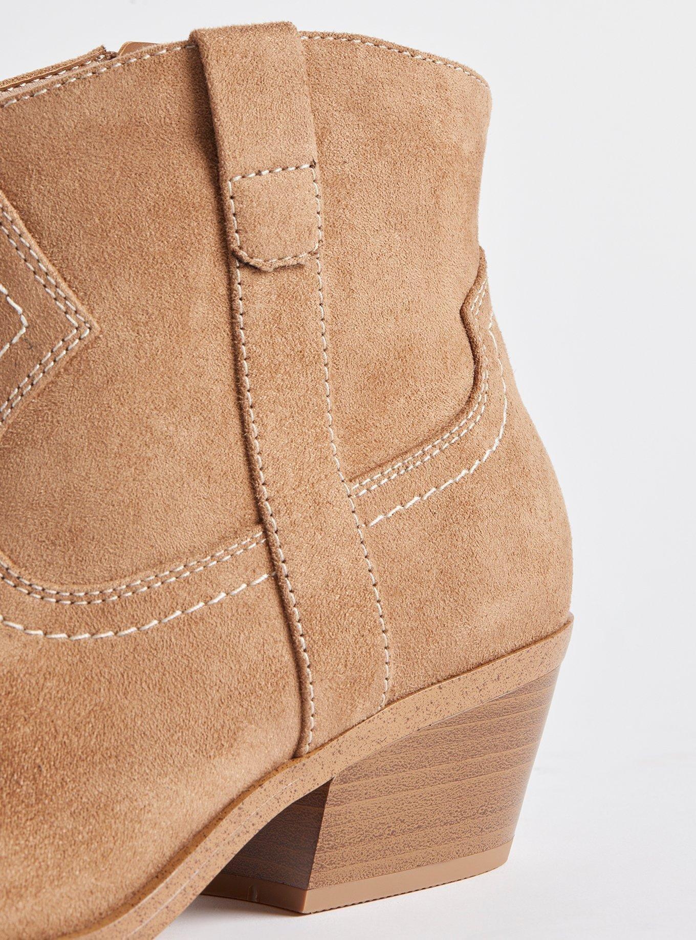 ilah western bootie